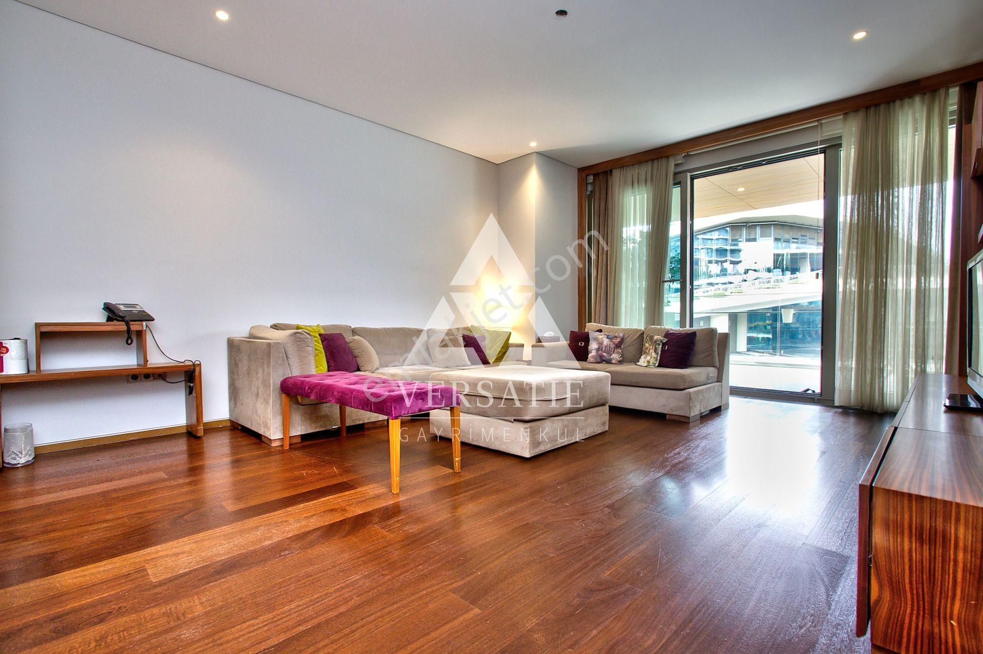 Zorlu Center'da Satılık 179 M2 Balkonlu 2+1 Fırsat Daire - Görsel 12