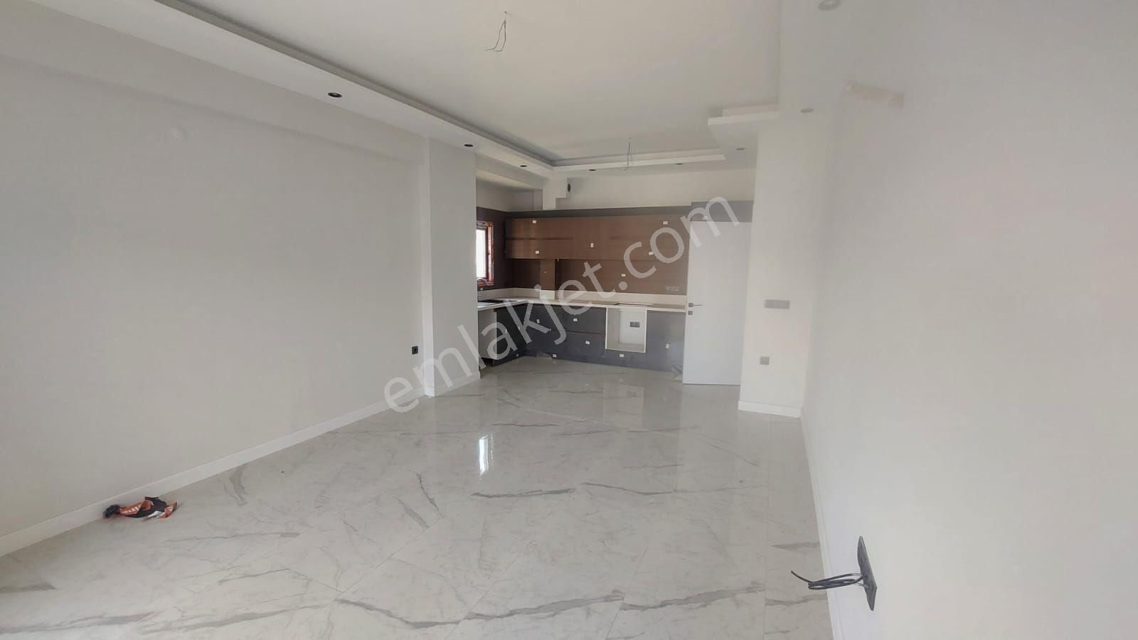 Kuşadası Değirmenderede Havuzlu Sitede Yerden Isıtmalı Sıfır Lüx 1+1 Muhteşem Daire - Görsel 4