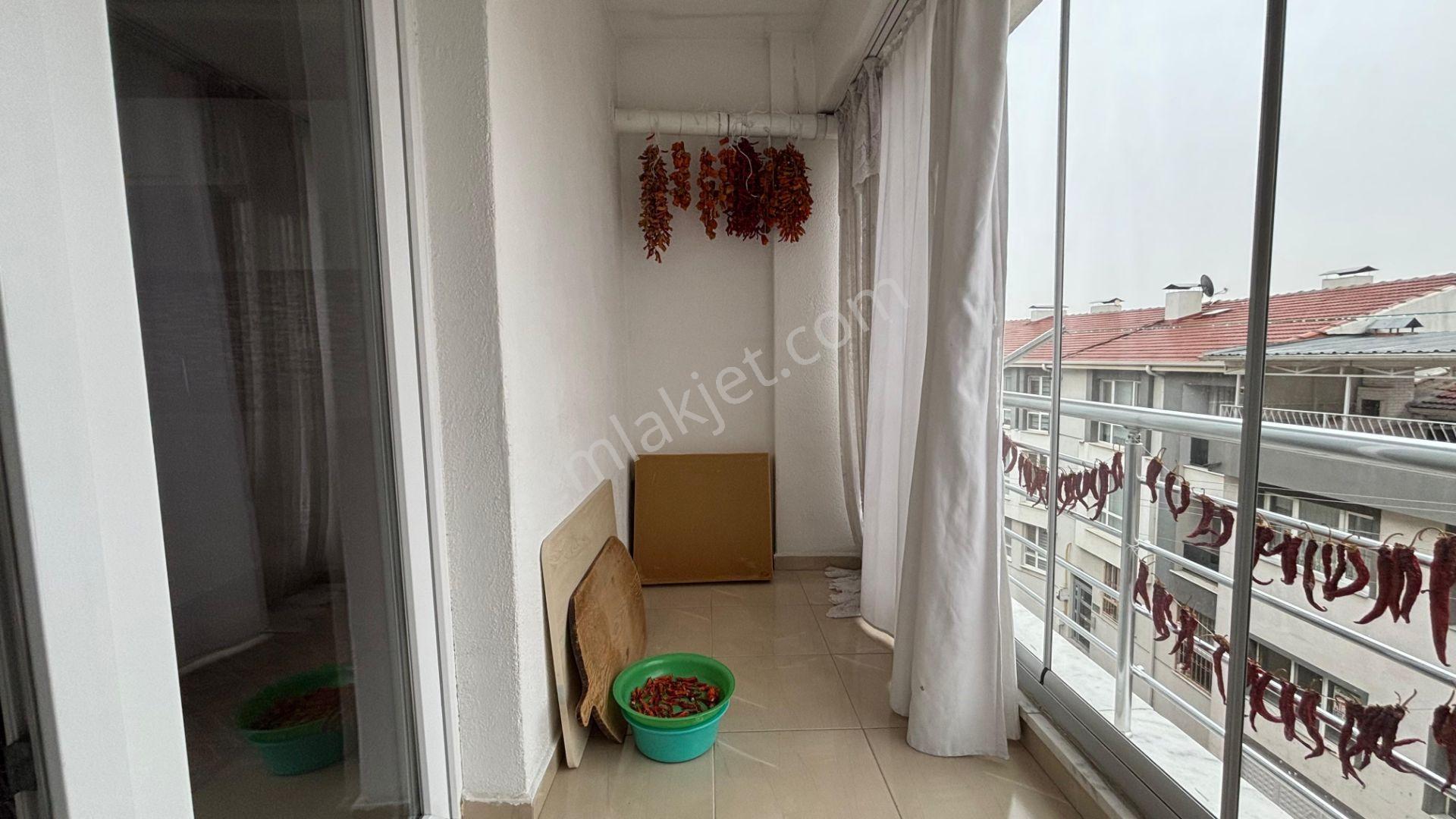Recep Ümit Emlak'tan Emek Mahallesinde Ertaş Caddesine Çok Yakın Lokasyonda 2+1satılık Daire Fç14 - Görsel 9