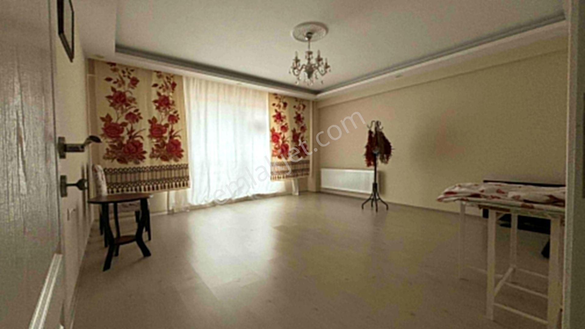 Recep Ümit Emlak'tan Emek Mahallesinde Ertaş Caddesine Çok Yakın Lokasyonda 2+1satılık Daire Fç14 - Görsel 10