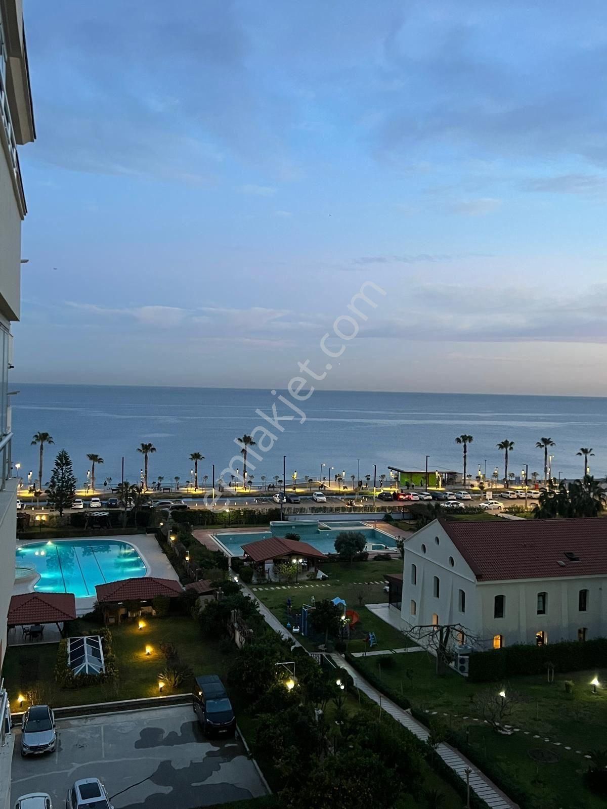 Konyaaltı Liman Mah, Denize Sifir Ultra Lüks 2+1 Daire