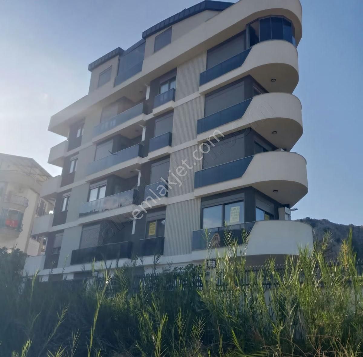 Hurma Kayra Rezidansda Satılık Lüx 1+1 Daire - Görsel 2