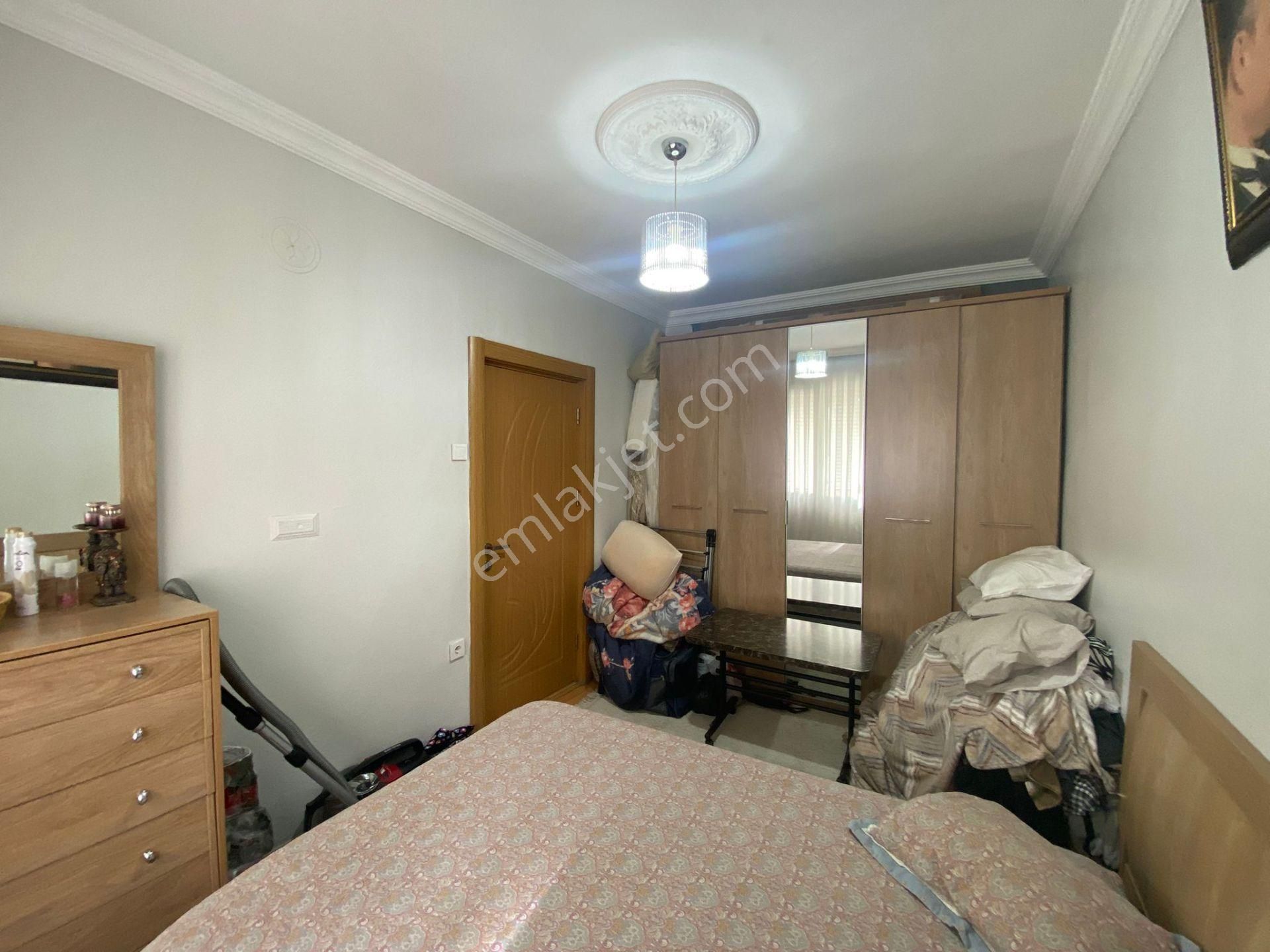 Acill Konak 26 Ağustos Mah.de Levent Meydan Yakını 2+1 70m2 Ayrı Mutfak Arakat Bakımlı Satılık Daire - Görsel 13