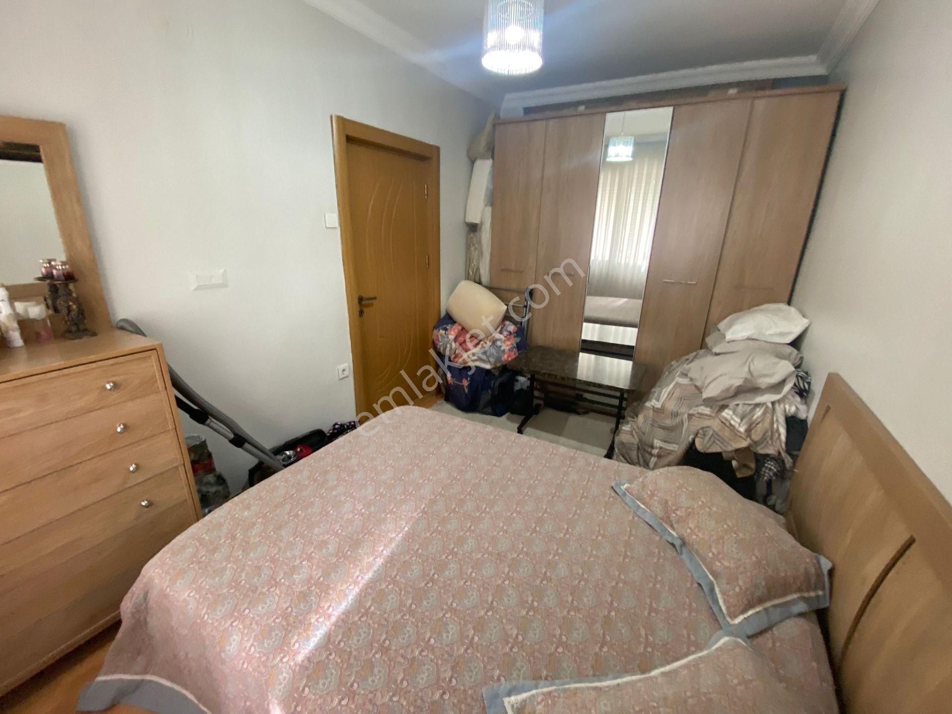 Acill Konak 26 Ağustos Mah.de Levent Meydan Yakını 2+1 70m2 Ayrı Mutfak Arakat Bakımlı Satılık Daire - Görsel 12