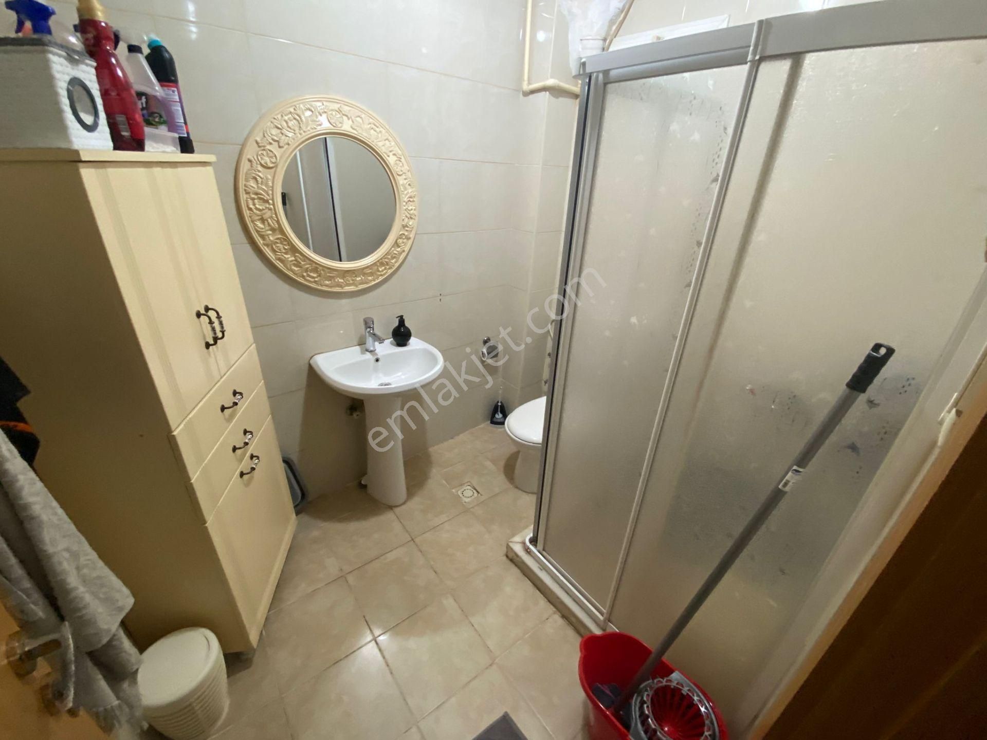 Acill Konak 26 Ağustos Mah.de Levent Meydan Yakını 2+1 70m2 Ayrı Mutfak Arakat Bakımlı Satılık Daire - Görsel 22