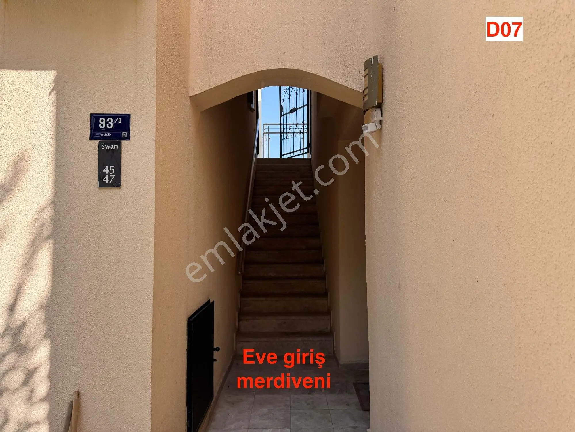 Tüm Olanaklarıyla Bir Tatil Köyü İçerisinde Satılık Eşyalı Dubleks Daire - Görsel 12