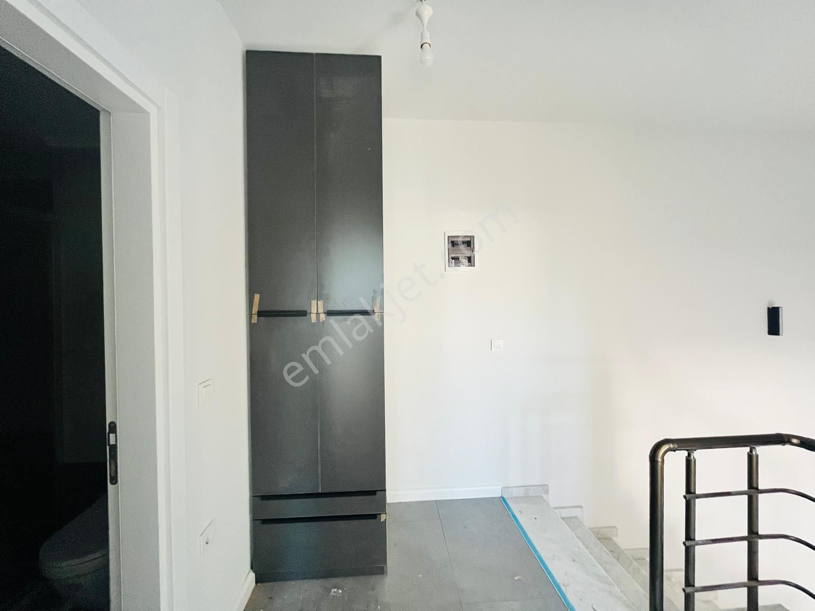 Emsalsiz Havuzlu Site İçerisinde 2+1 117 M2 İkiz Villa - Görsel 18