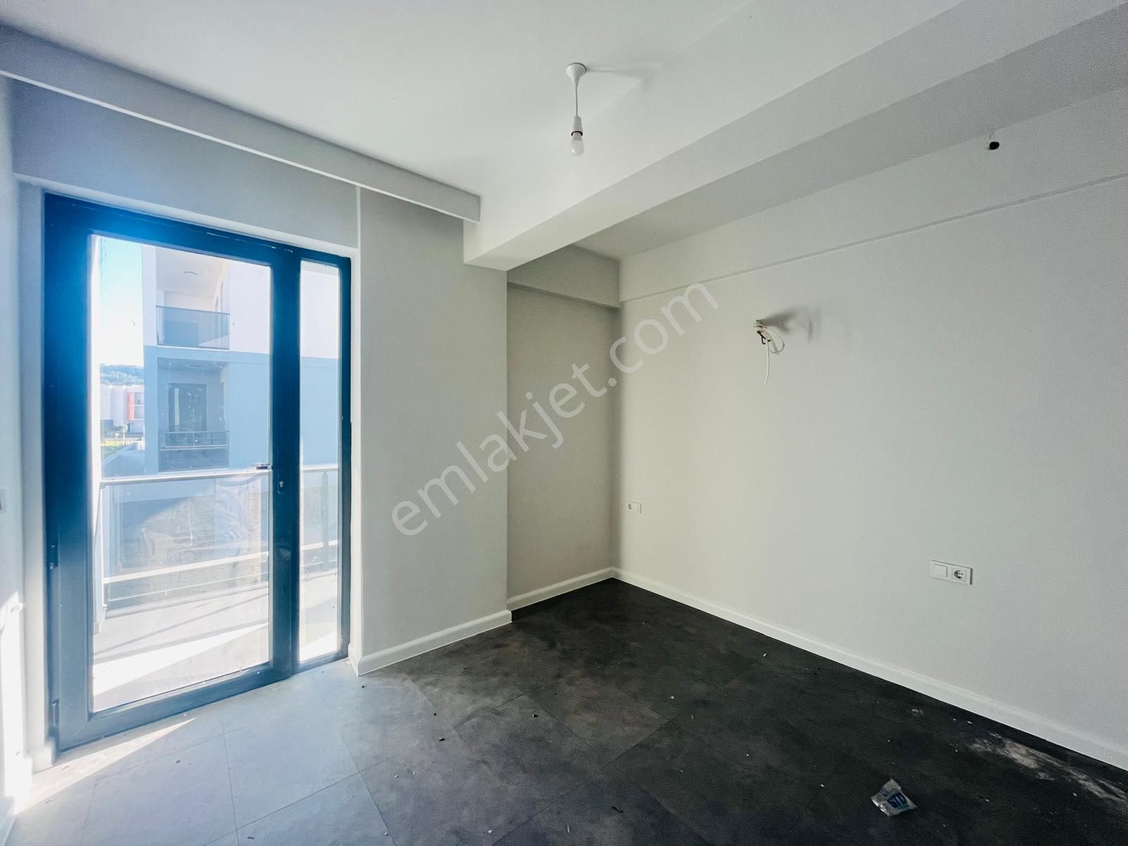 Emsalsiz Havuzlu Site İçerisinde 2+1 117 M2 İkiz Villa - Görsel 15