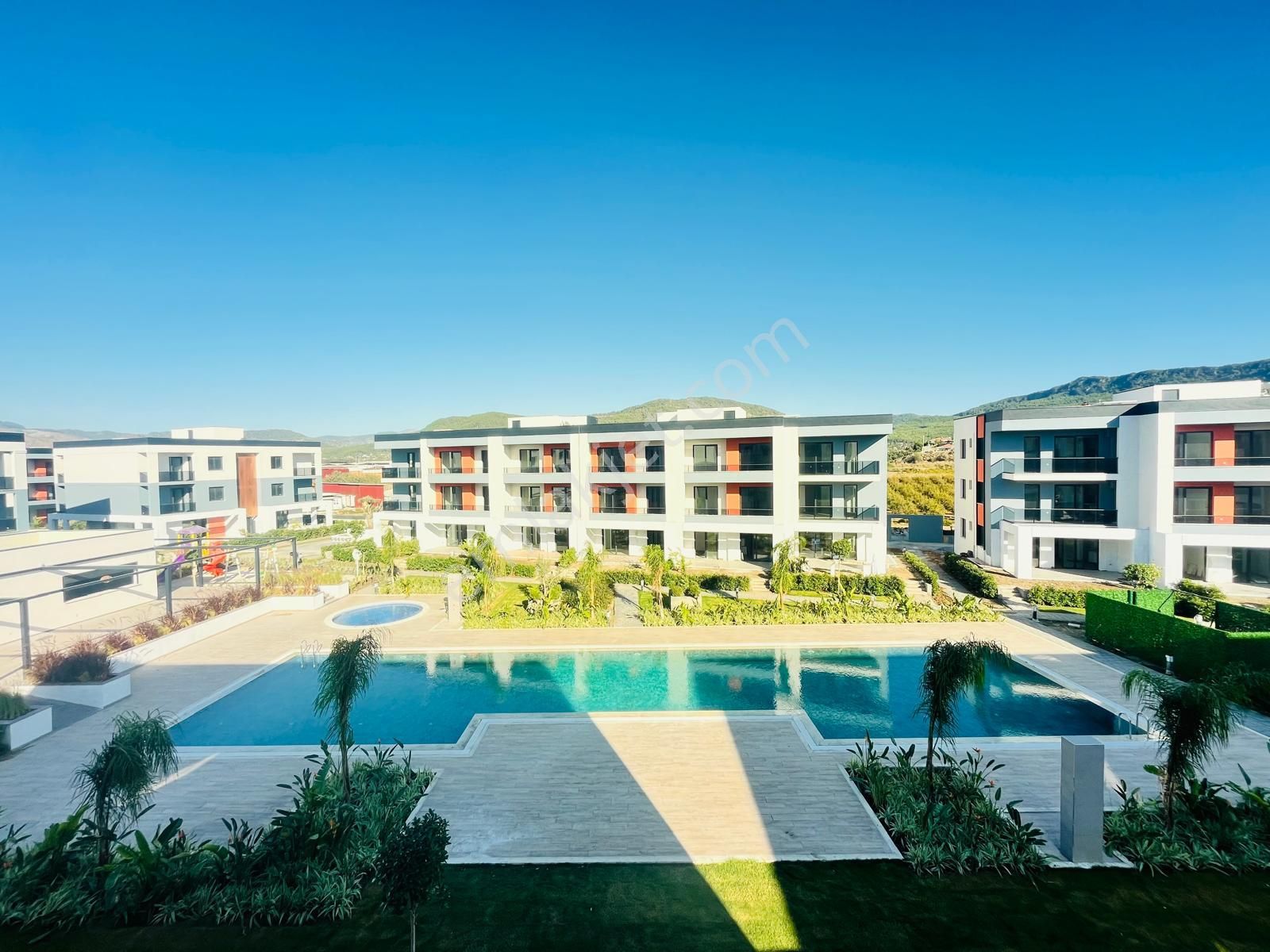 Emsalsiz Havuzlu Site İçerisinde 2+1 117 M2 İkiz Villa - Görsel 2
