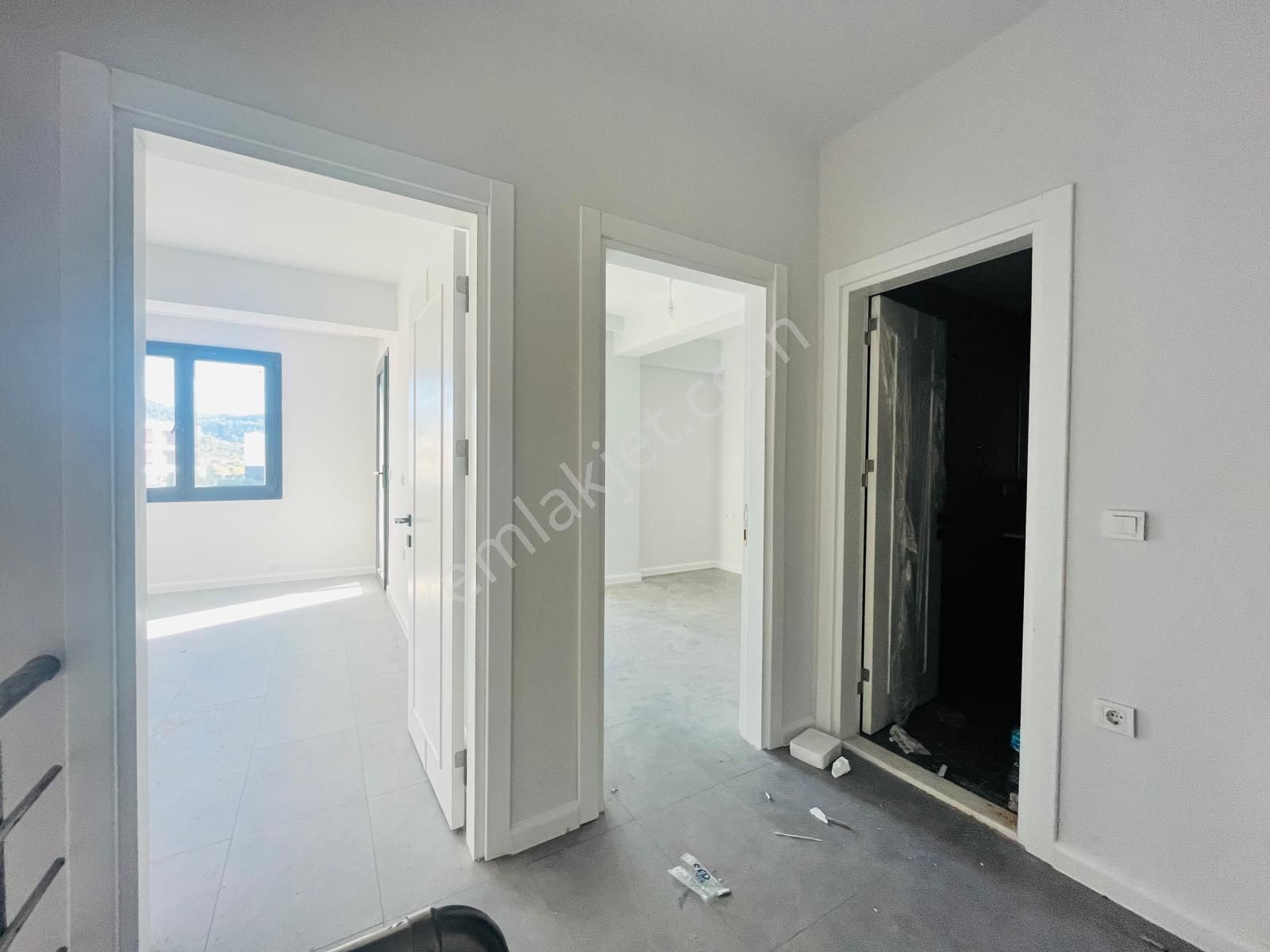 Emsalsiz Havuzlu Site İçerisinde 2+1 117 M2 İkiz Villa - Görsel 11