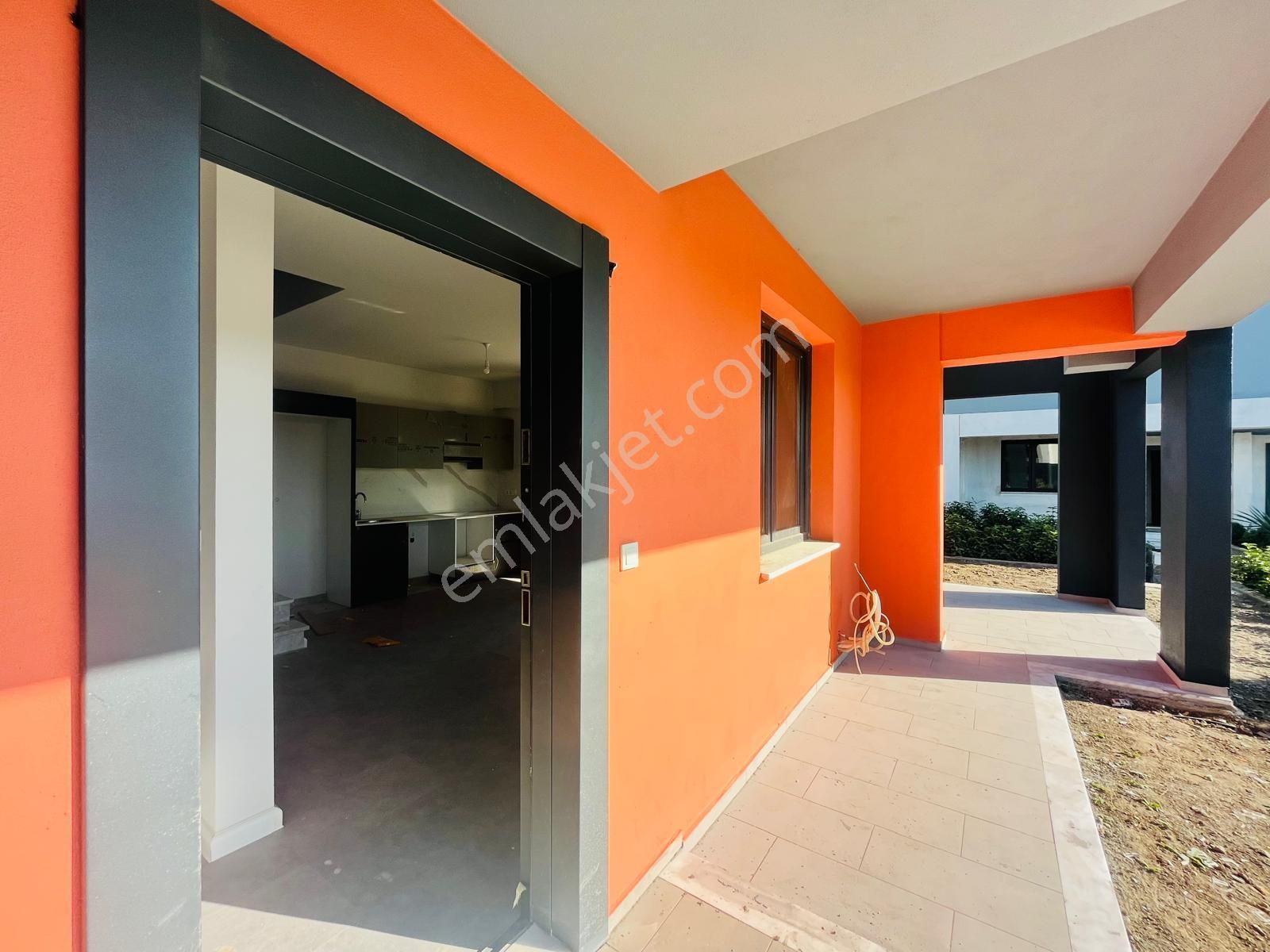 Emsalsiz Havuzlu Site İçerisinde 2+1 117 M2 İkiz Villa - Görsel 4
