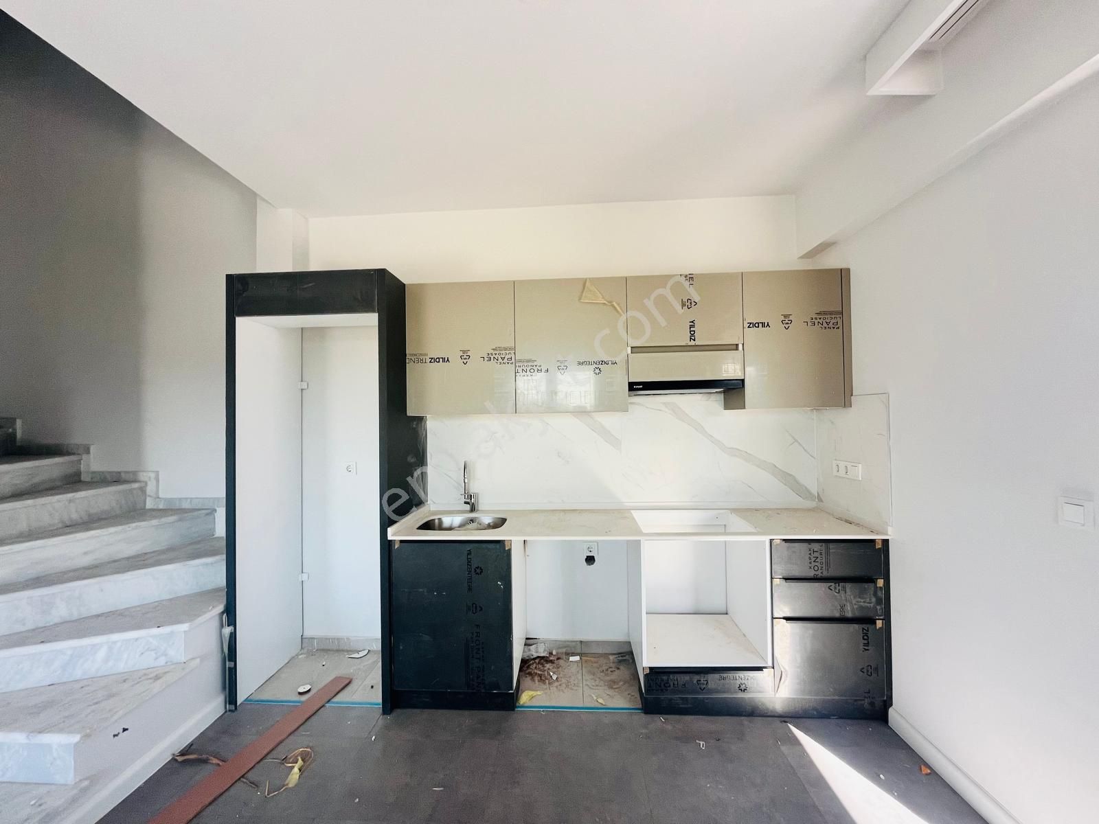 Emsalsiz Havuzlu Site İçerisinde 2+1 117 M2 İkiz Villa - Görsel 5