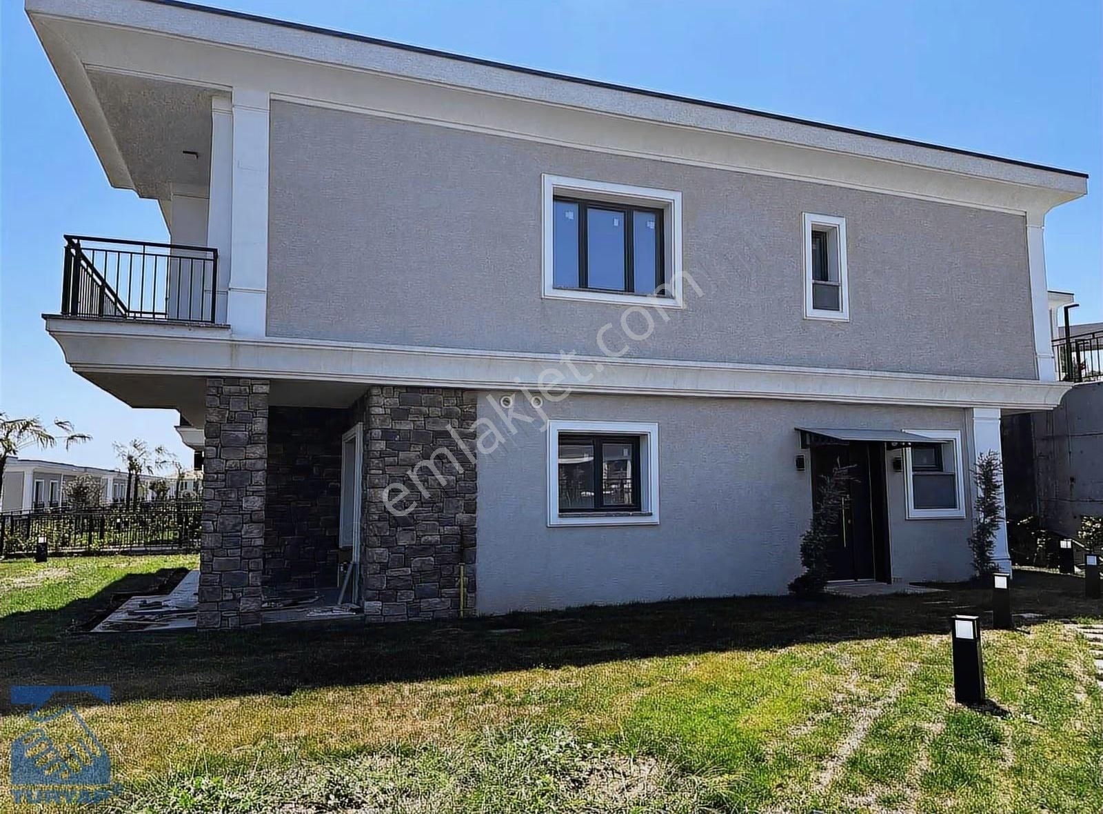 Bahçeşehir Alya Bahçe Tam Müstakil 380 M2 Bahçeli Satılık Villa - Görsel 7