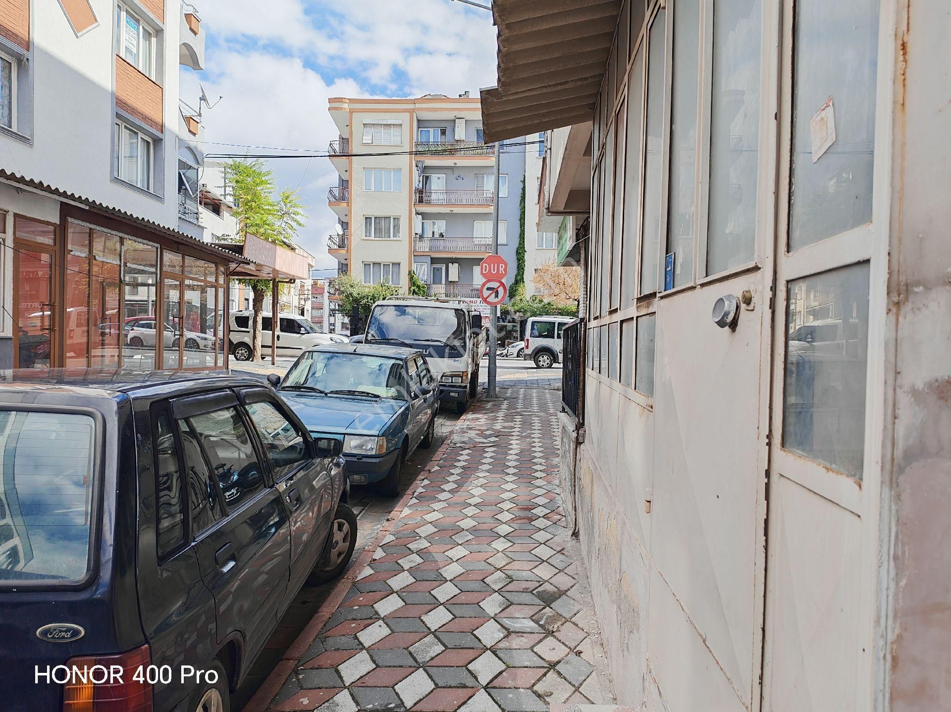 Utku Gayrimenkulden Akhisar Hürriyet Mahallesinde Satılık Dükkan - Görsel 8