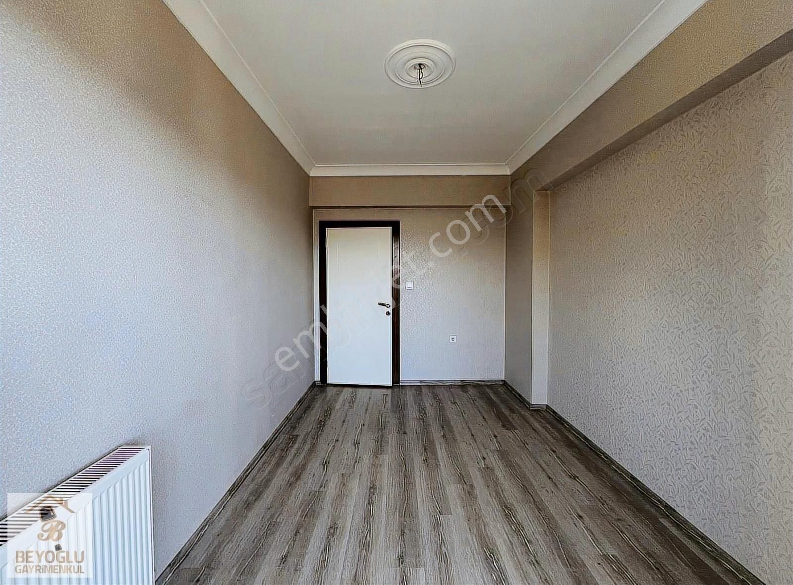 Beyoğlu'ndan 5.kat Teras Balkonlu Güney Cephe Manzaralı 4+1 Site - Görsel 4