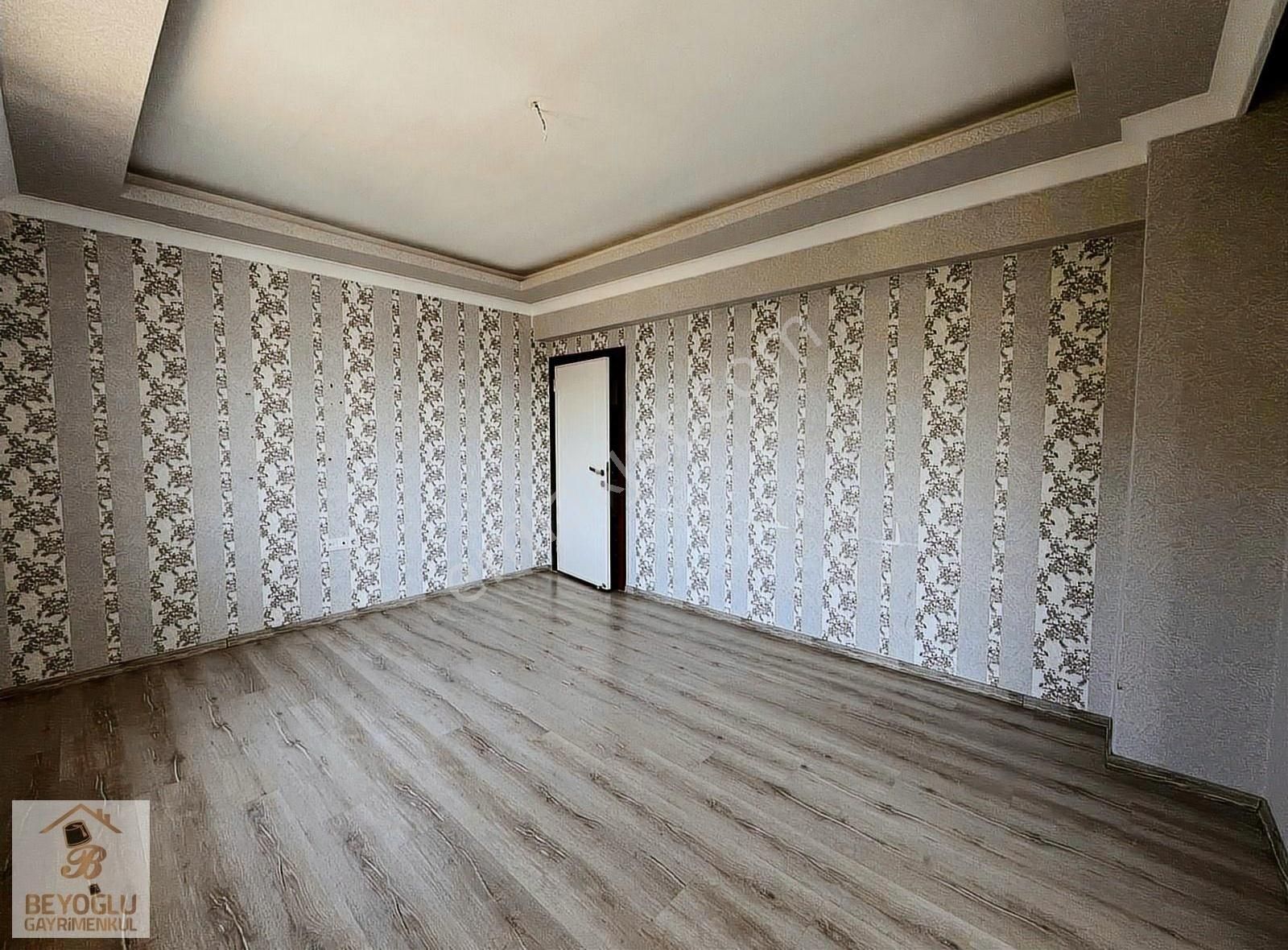 Beyoğlu'ndan 5.kat Teras Balkonlu Güney Cephe Manzaralı 4+1 Site - Görsel 21