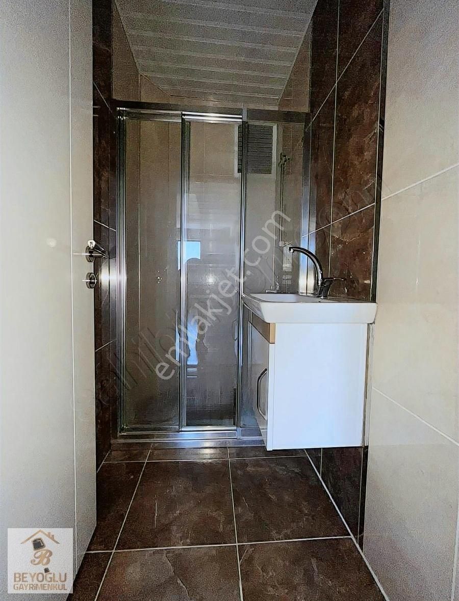 Beyoğlu'ndan 5.kat Teras Balkonlu Güney Cephe Manzaralı 4+1 Site - Görsel 26