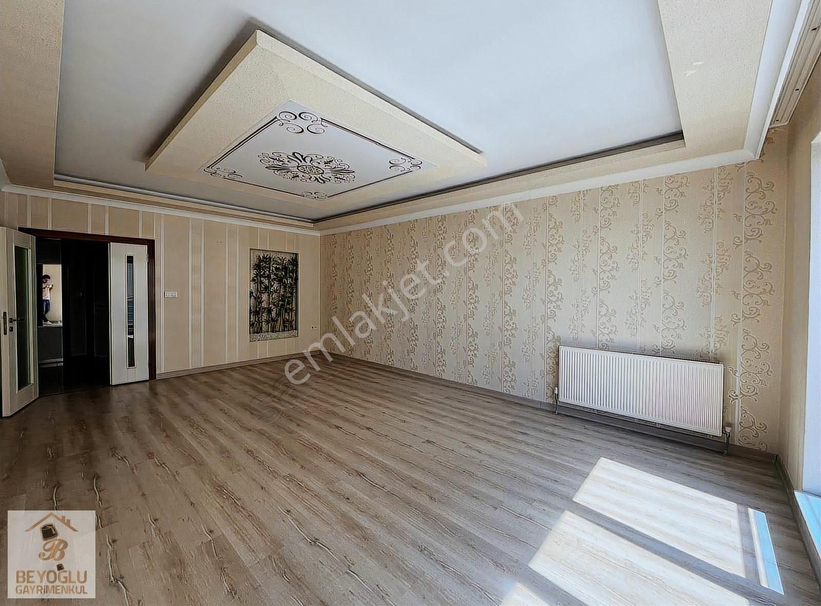 Beyoğlu'ndan 5.kat Teras Balkonlu Güney Cephe Manzaralı 4+1 Site - Görsel 5