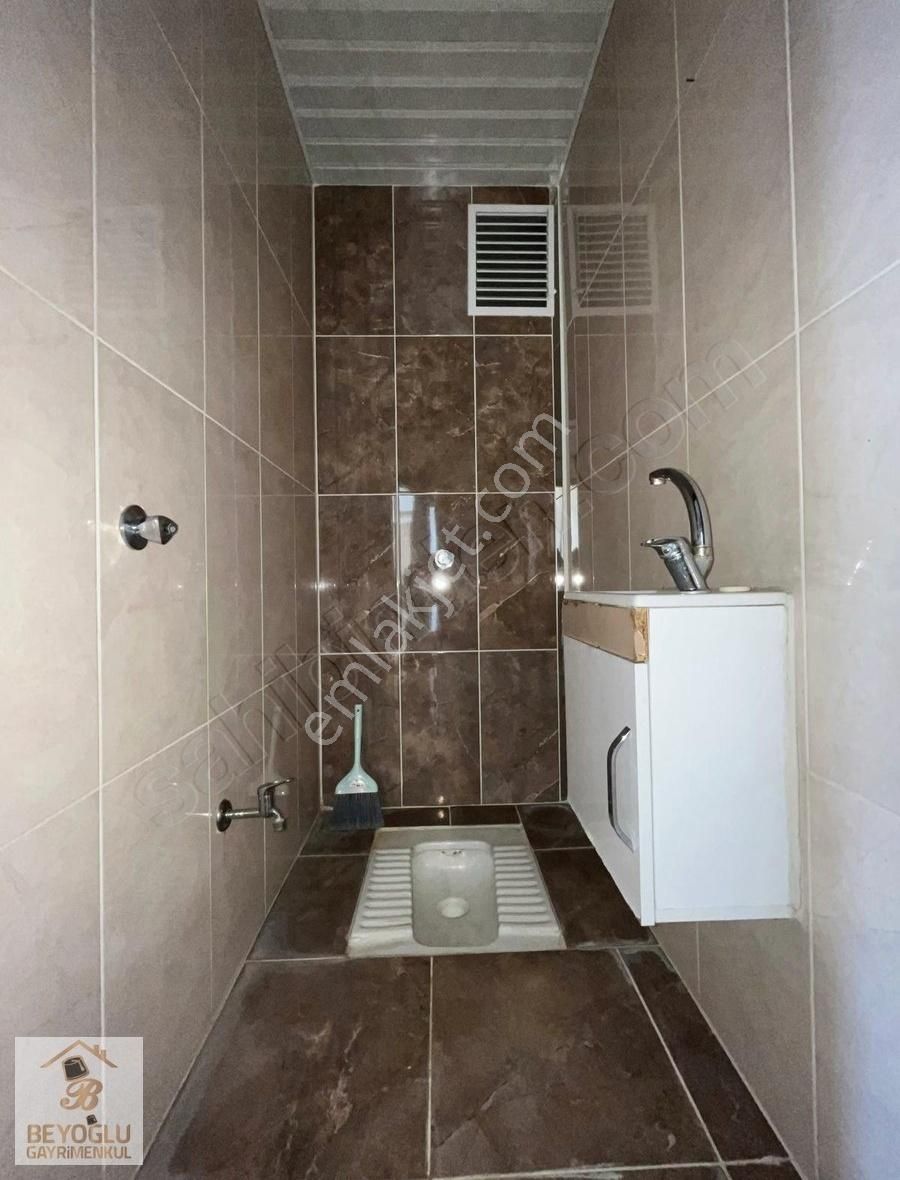 Beyoğlu'ndan 5.kat Teras Balkonlu Güney Cephe Manzaralı 4+1 Site - Görsel 25