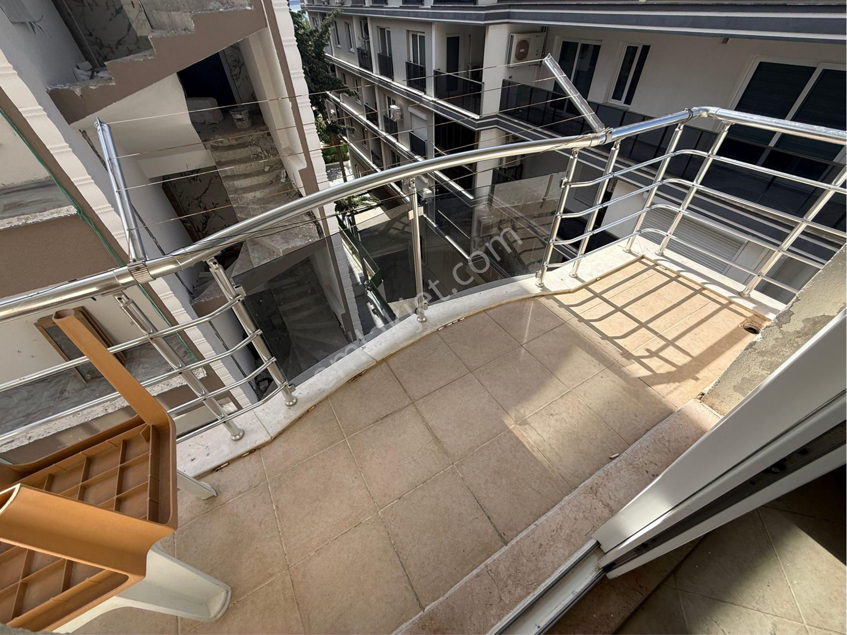 Didim Altınkumda Denize İki Adım Mesafede 2+1 Asansörlü Daire - Görsel 17