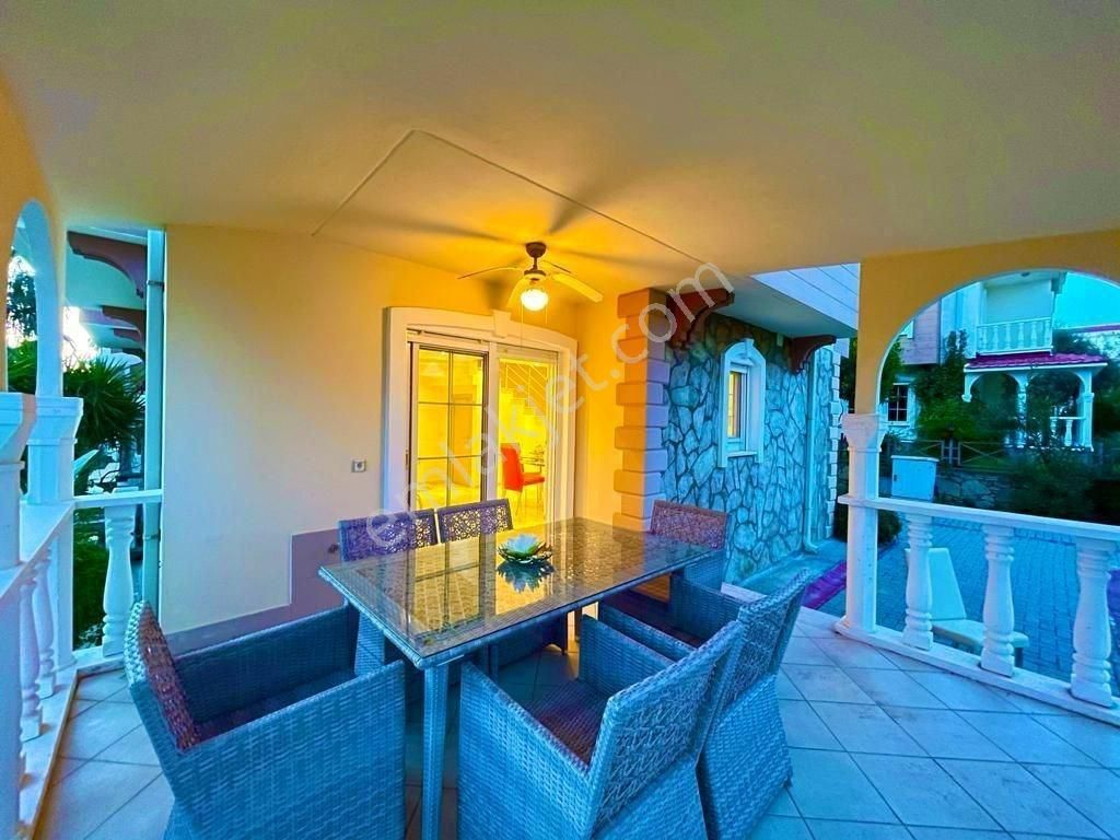 🌴 Alanya İncekum’da Doğa İçinde Muhteşem Manzaralı Lüks Tripleks Villa 🏡✨ - Görsel 22