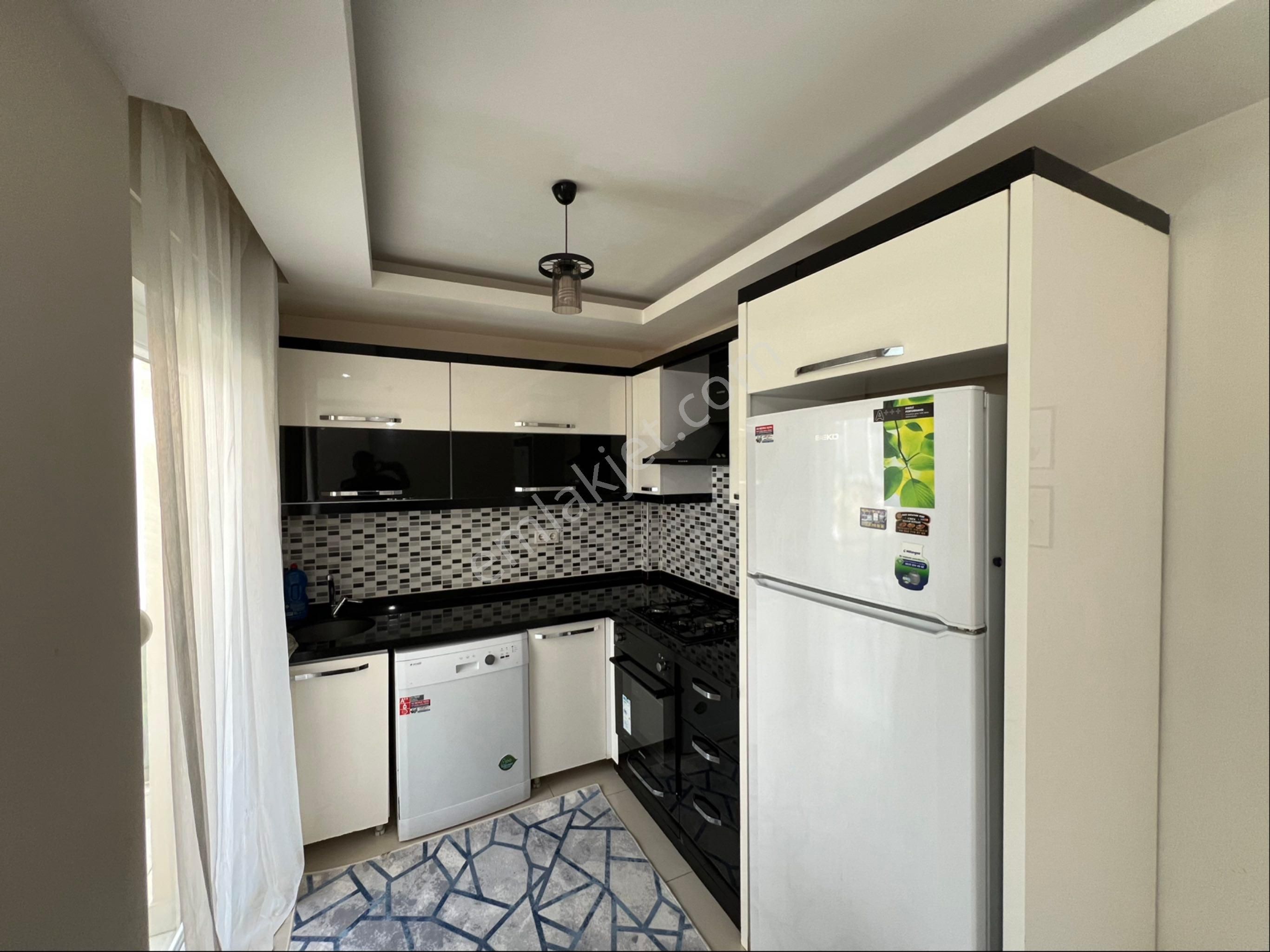 Antalya Konyaaltı Merkezi Konumda Yeni Bina Yeni Temiz Eşyalı 2+1 Kiralık Daire - Görsel 6