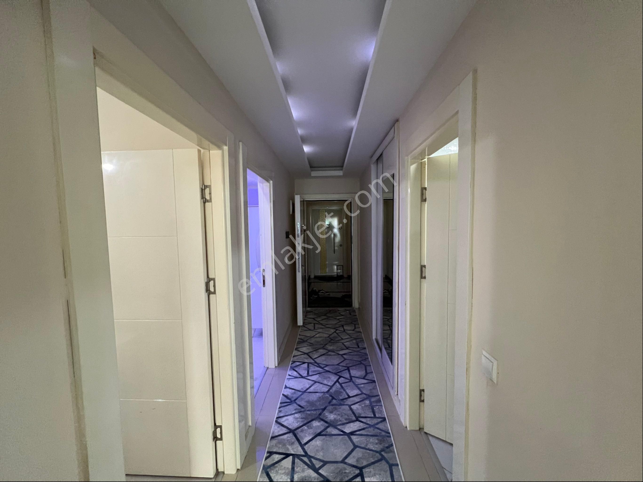 Antalya Konyaaltı Merkezi Konumda Yeni Bina Yeni Temiz Eşyalı 2+1 Kiralık Daire - Görsel 12