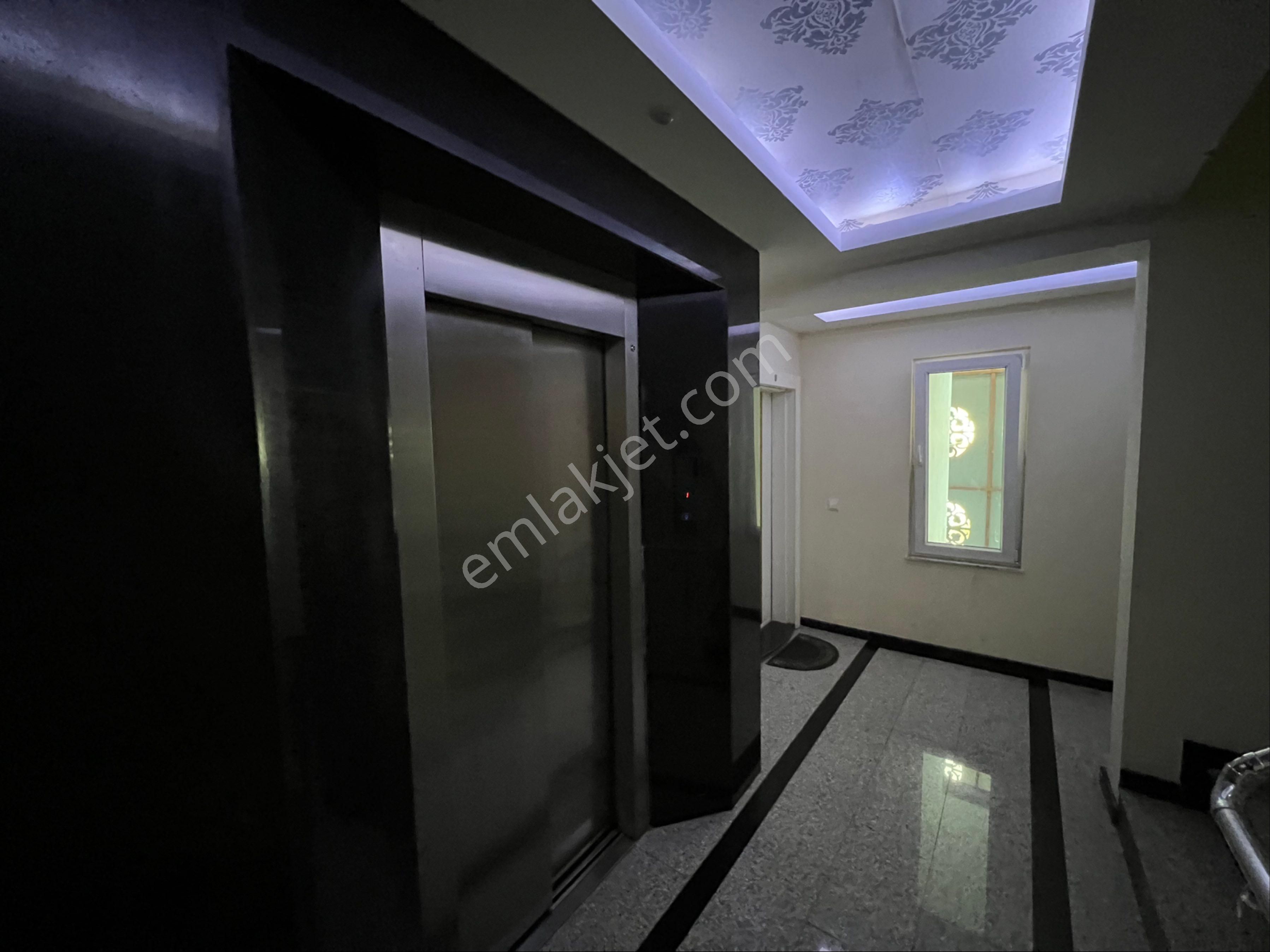 Antalya Konyaaltı Merkezi Konumda Yeni Bina Yeni Temiz Eşyalı 2+1 Kiralık Daire - Görsel 15