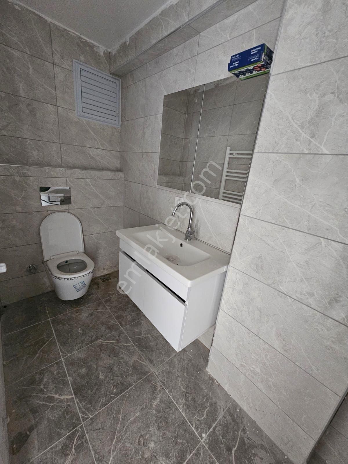 Üçkardeşler Emlakta Satılık Daire Esenler - Görsel 5