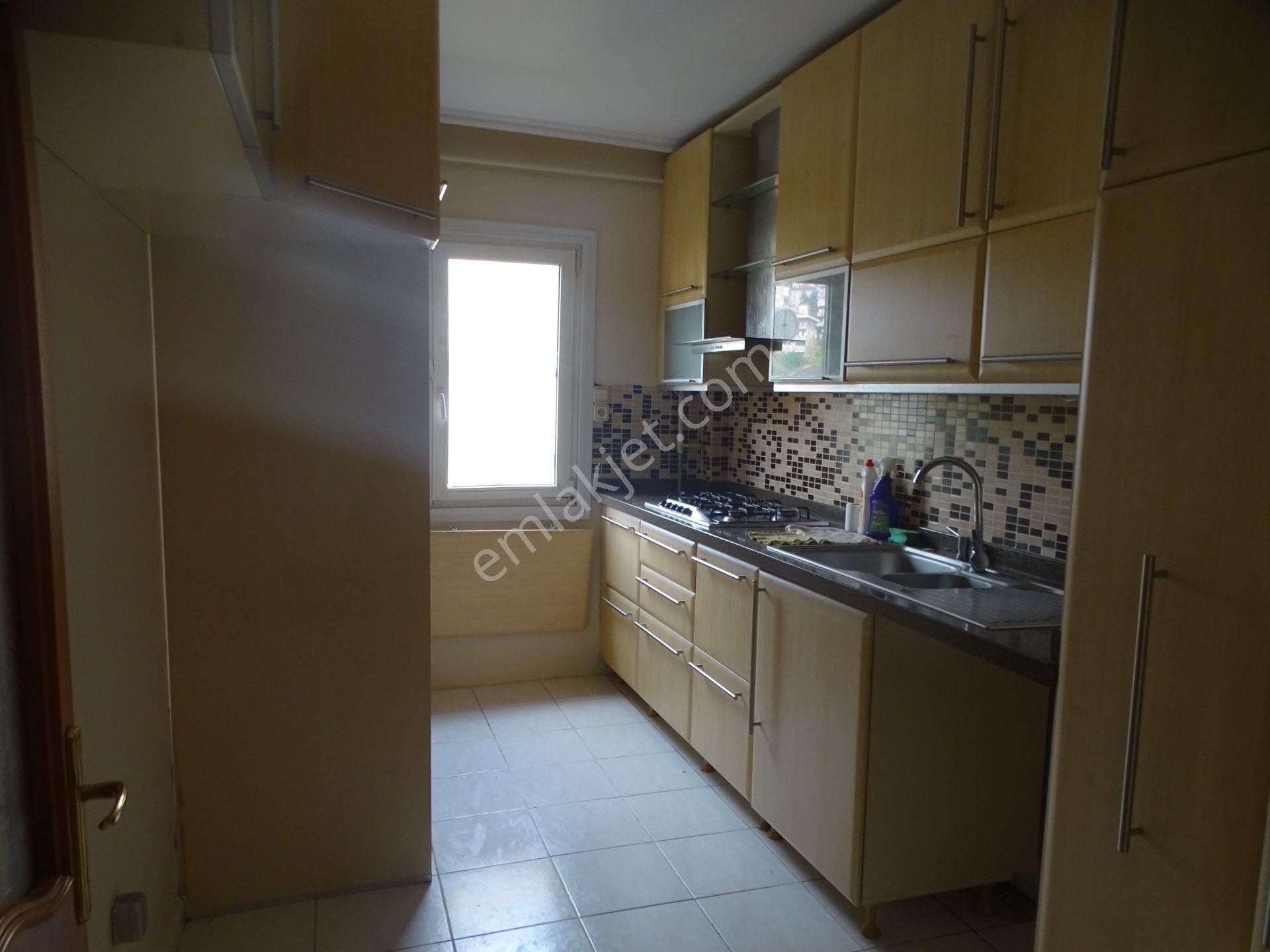 İstinye Parka Yakın Güvenlikli Otoparklı Sitede 3+1 Kombili Daire - Görsel 19