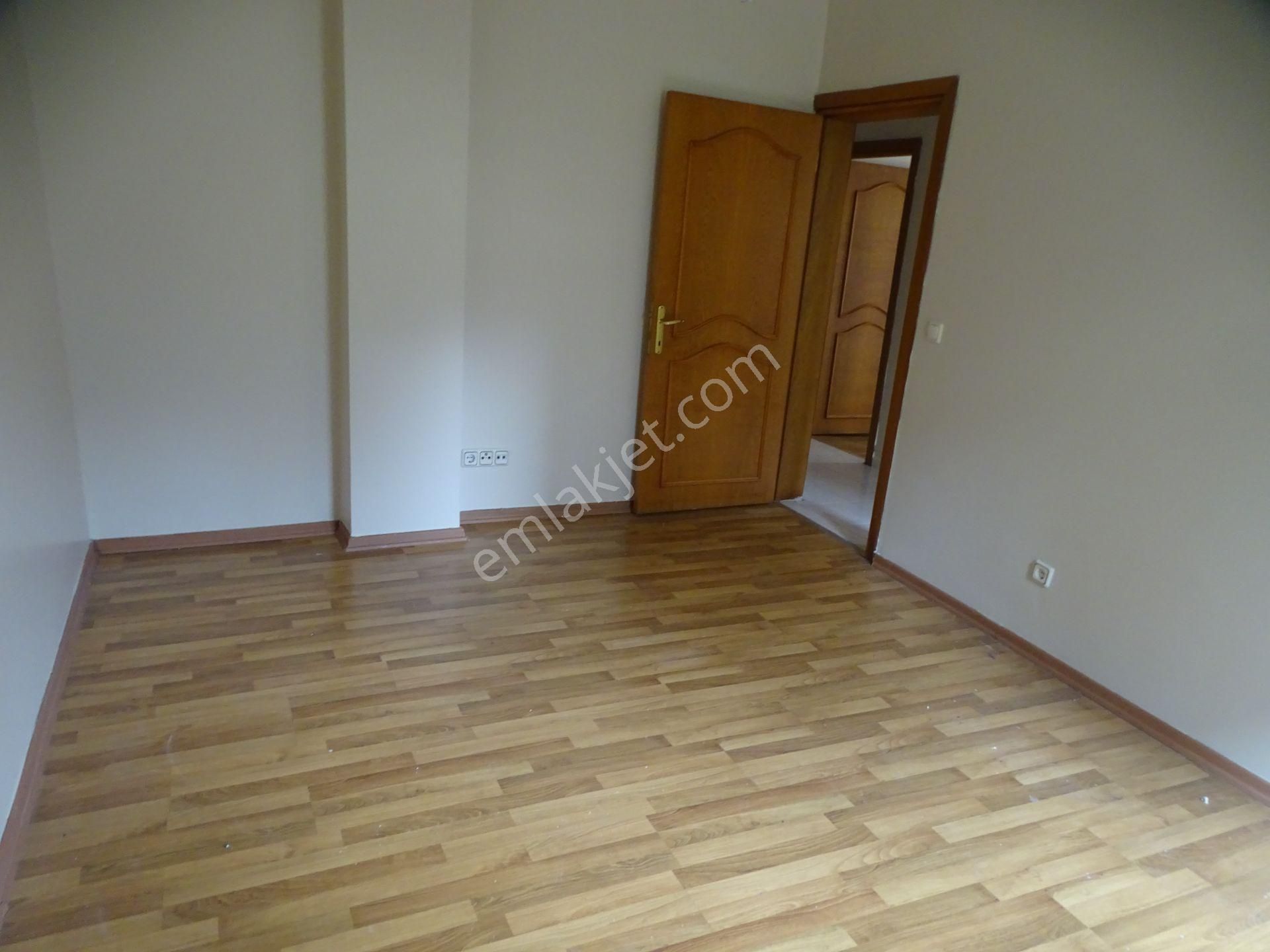 İstinye Parka Yakın Güvenlikli Otoparklı Sitede 3+1 Kombili Daire - Görsel 17