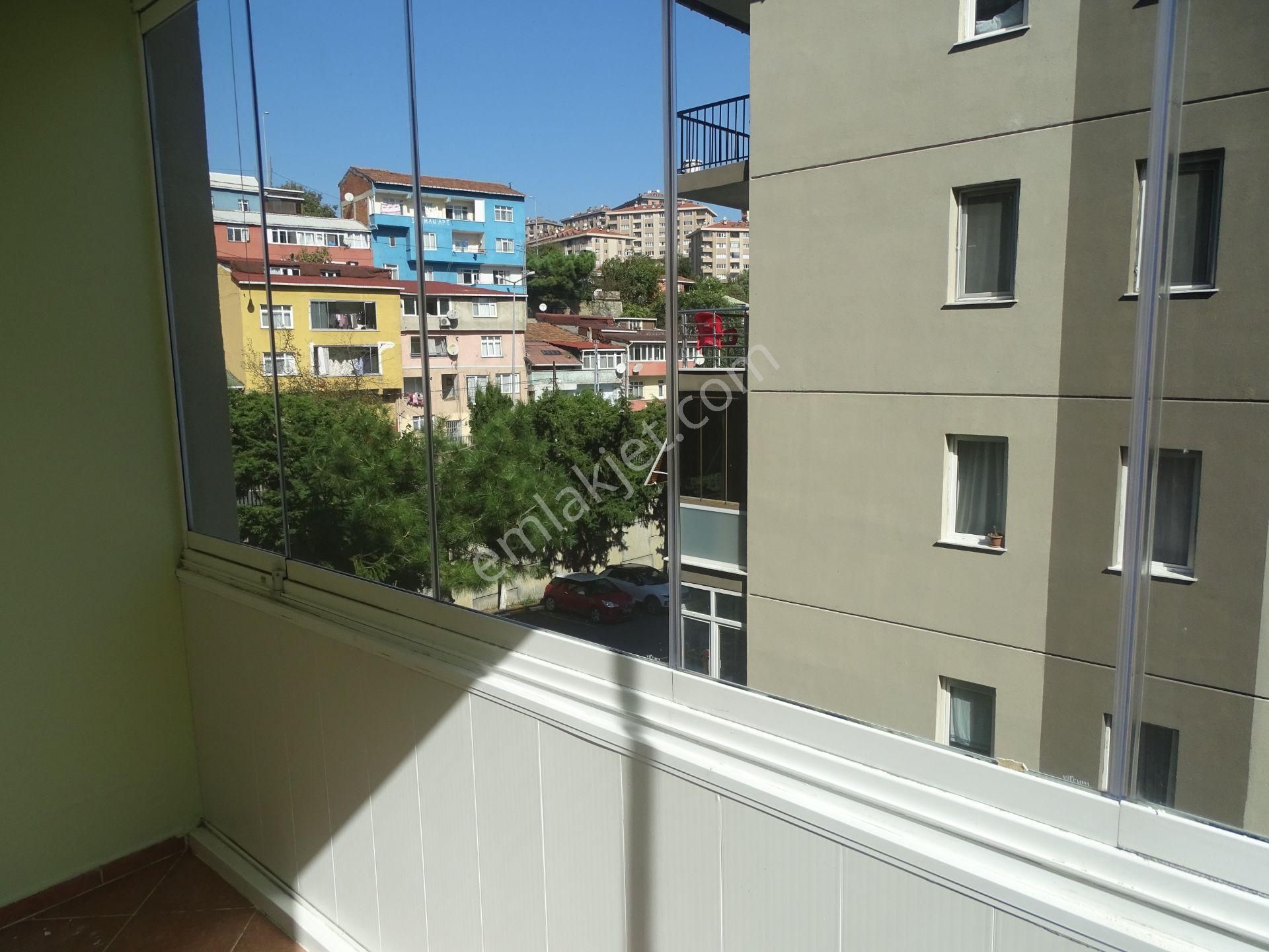 İstinye Parka Yakın Güvenlikli Otoparklı Sitede 3+1 Kombili Daire - Görsel 14