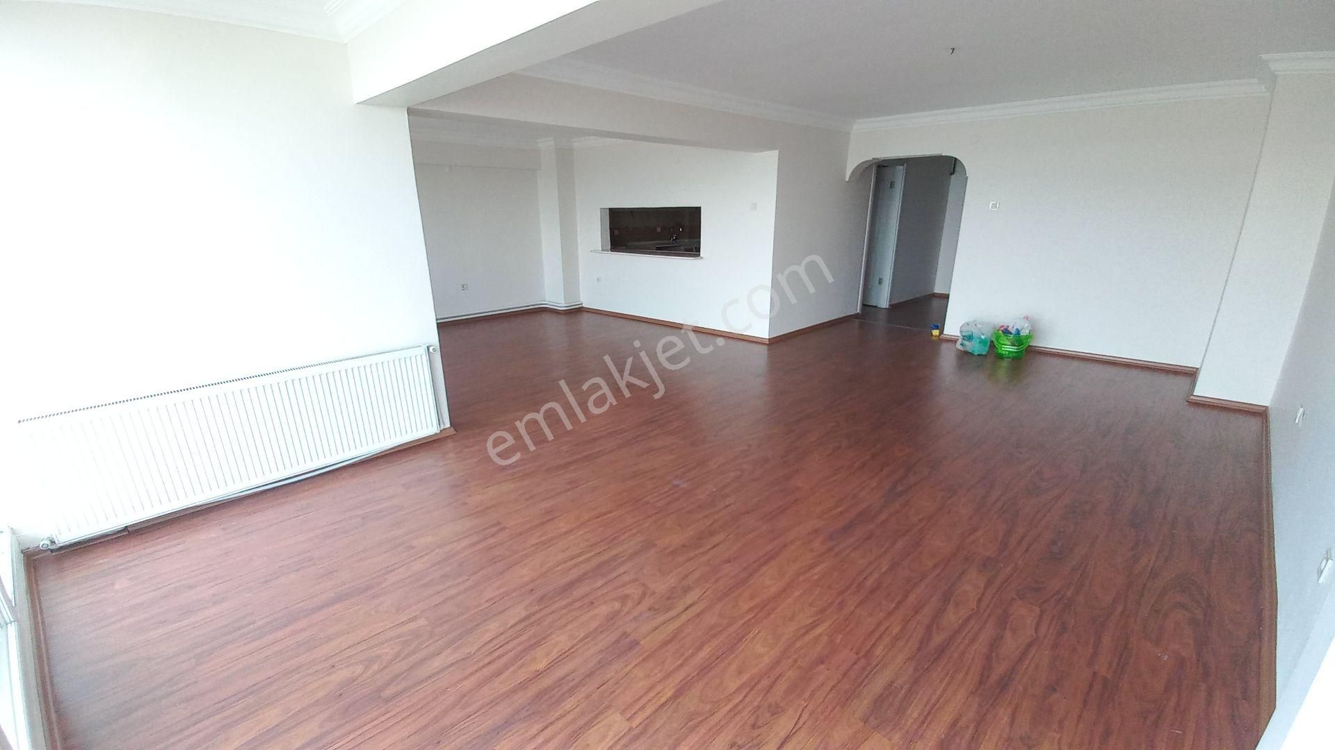 Mektupçu' Da 4+1 Deniz Manzaralı Kiralık Yalı Dairesi - Görsel 3