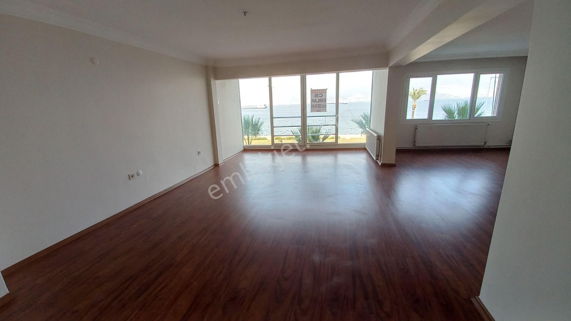 Mektupçu' Da 4+1 Deniz Manzaralı Kiralık Yalı Dairesi - Görsel 2