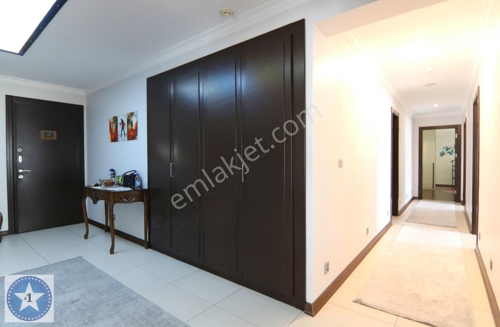 Çok Özel Konum Çok Özel Bina Çok Özel Ve Büyük Bir Daire - Görsel 13