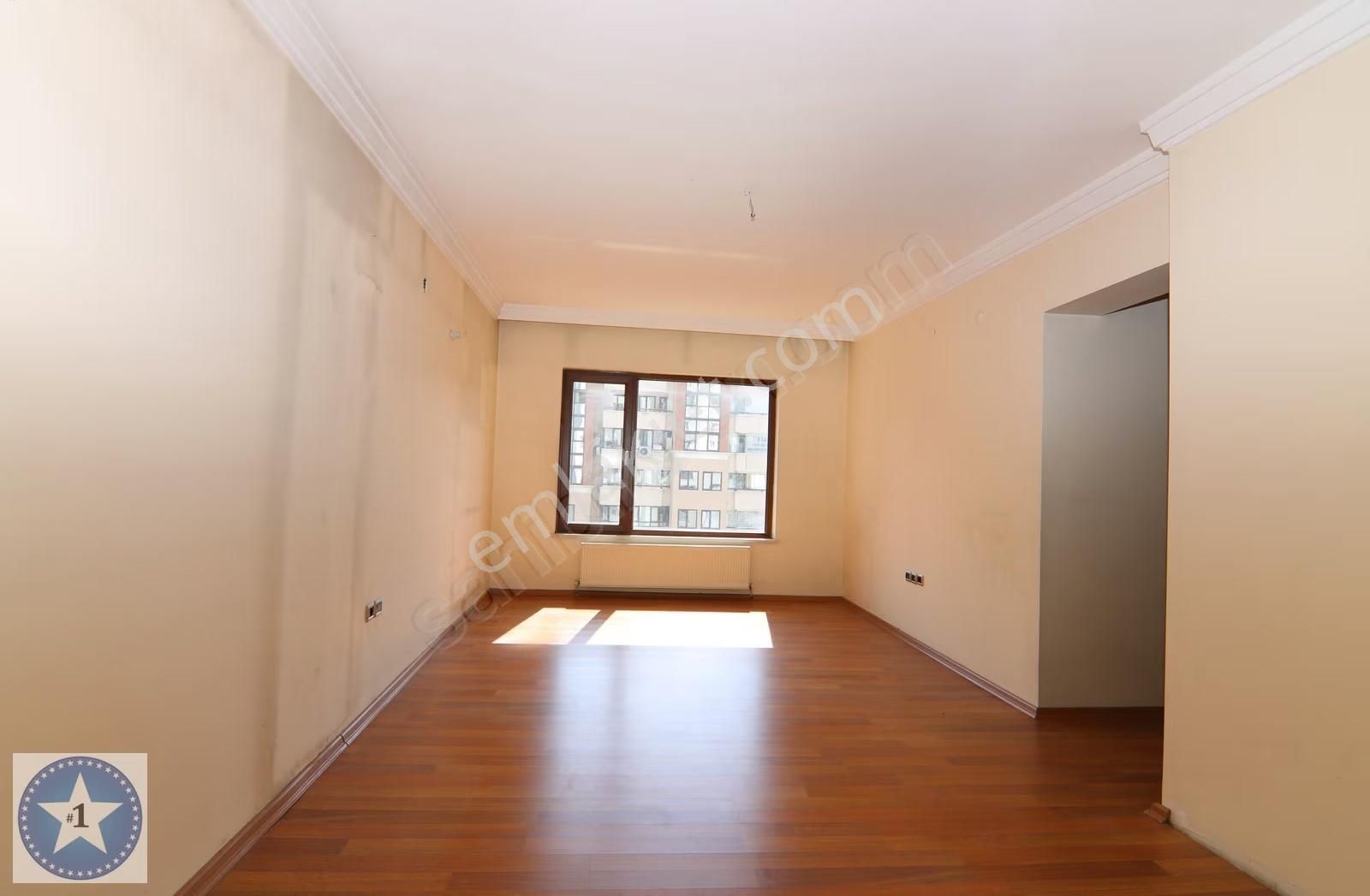 Ana Cadde Üzerinde Elit Konumda Geniş Odalar Kolay Ulaşım - Görsel 23