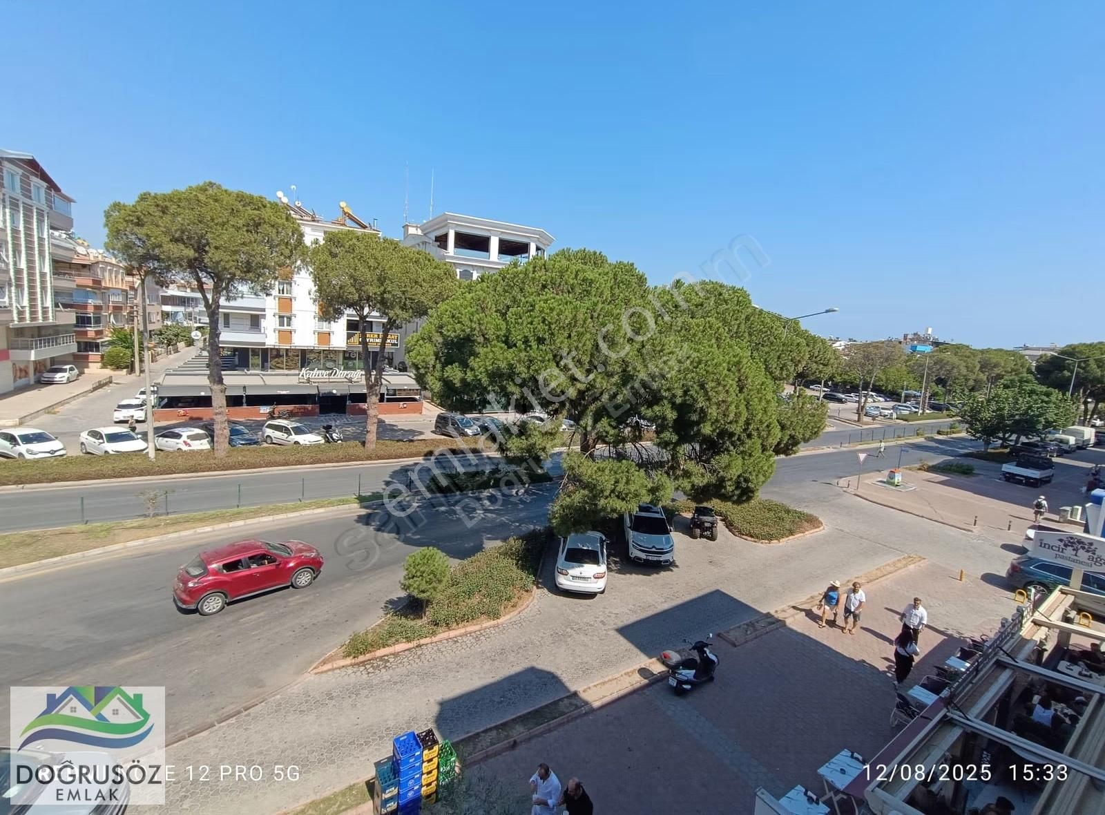 Altınkum Plajına Yakın Bulvar Cepheli Geniş 3+1 Dubleks