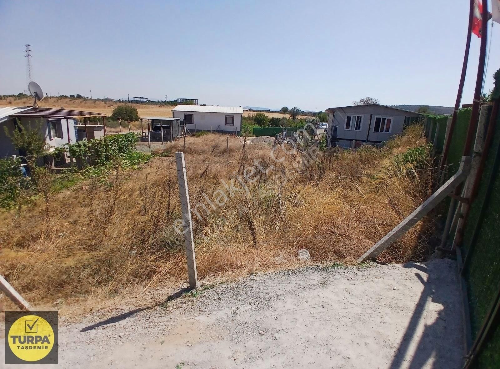 Turpa Taşdemirden Menderes Merkeze Çokyakın 265 M2 Satılık Bahçe - Görsel 14