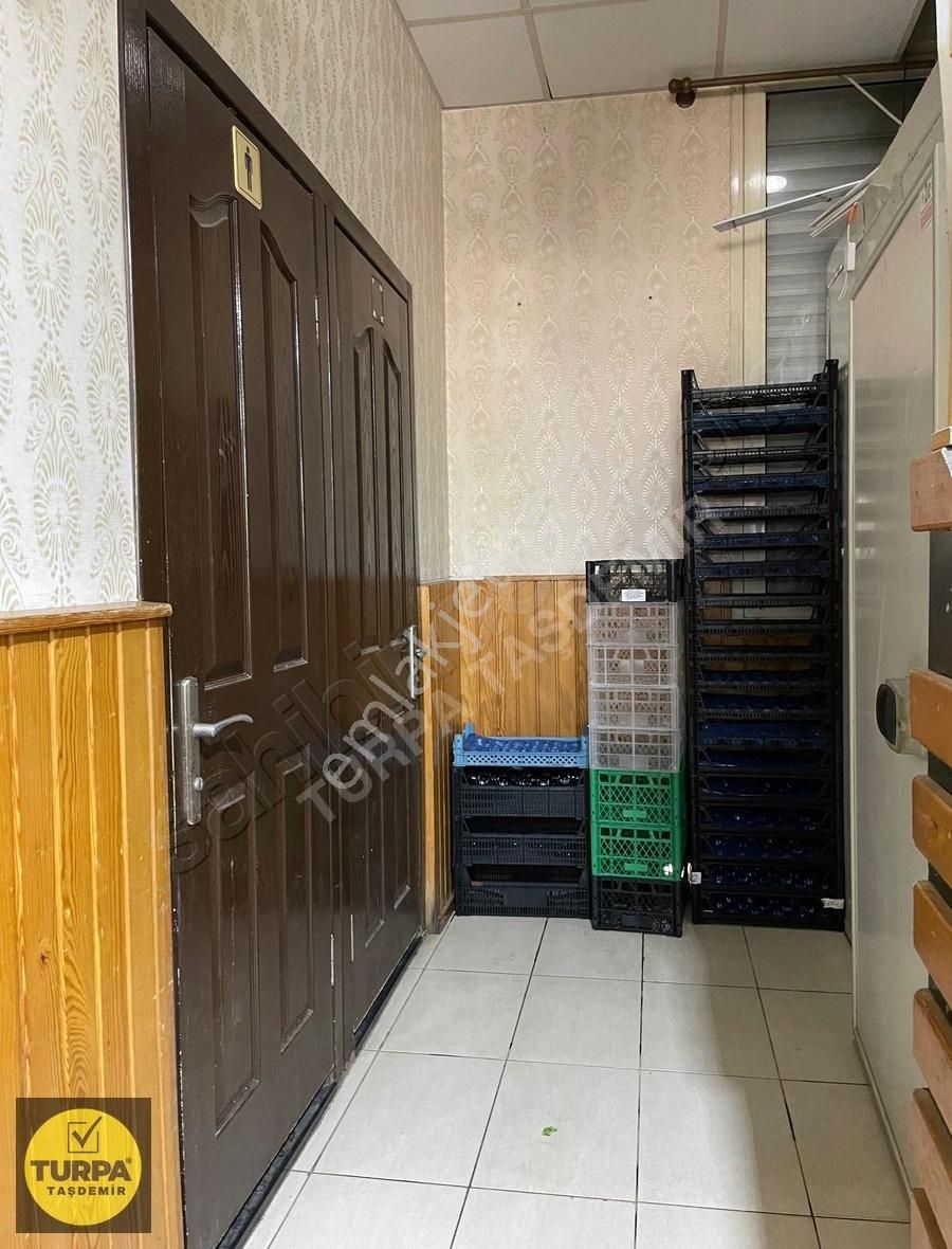 Karşıyaka Dedebaşı Mah.'nde Devren Kiralık Manav & Şarküteri - Görsel 10