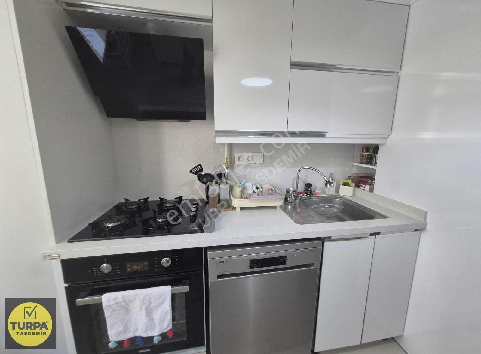 Bornova Özkanlar Gürmar Yakını Satılık 3+1 Arakat Bakımlı Daire - Görsel 24