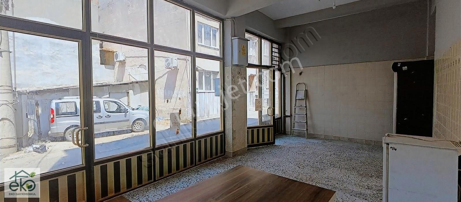 Merinos Parkı Karşısında Satılık 35 M2 Fırsat Dükkan - Görsel 9