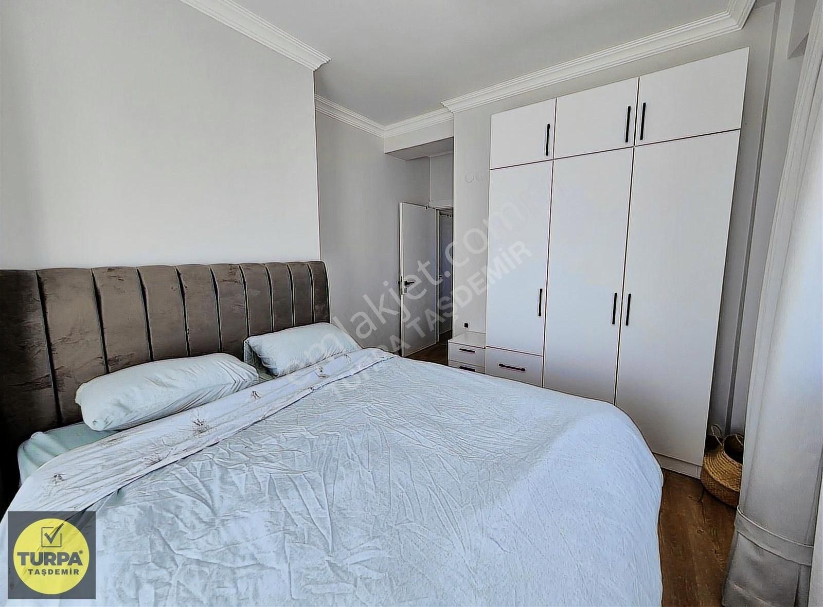 Yeni Foça Da Satılık 330 M2 Arsalı Müstakil 5+1 Tribleks Villa - Görsel 5