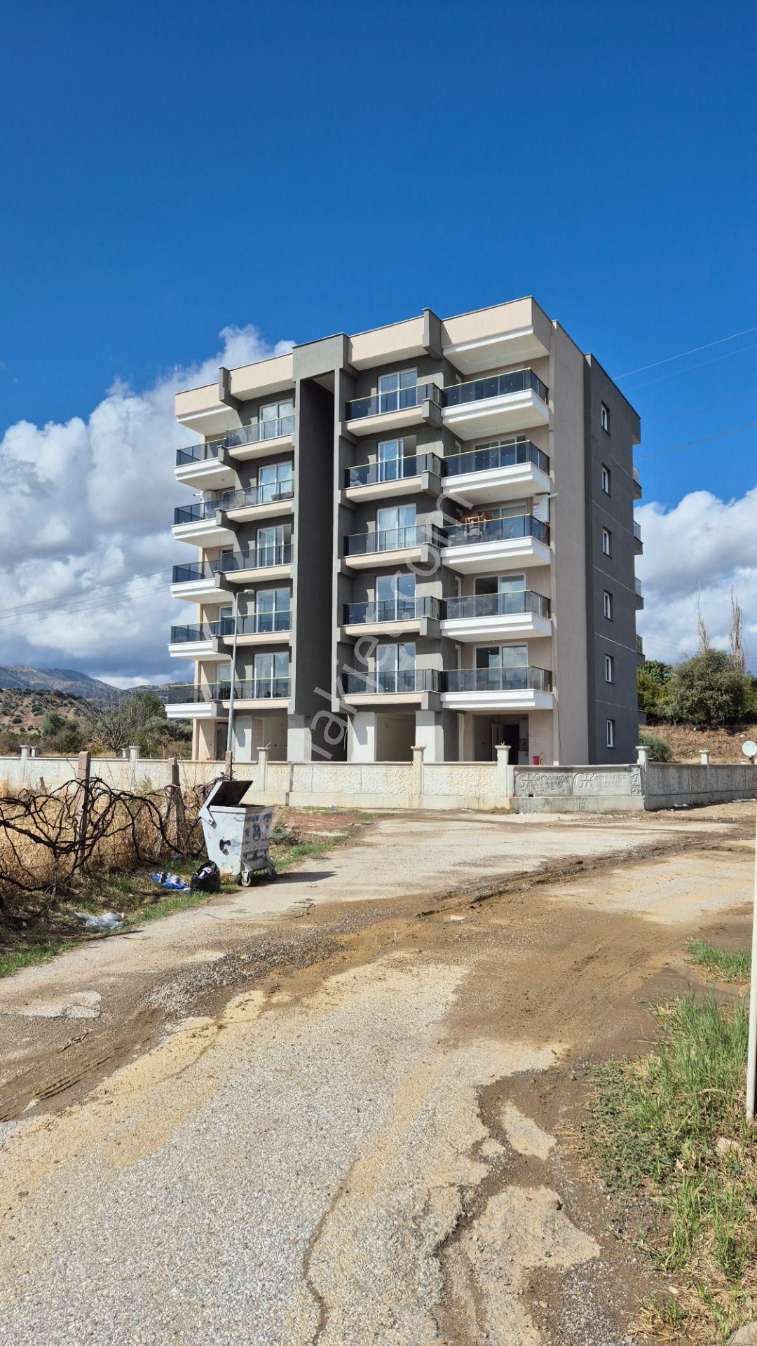 Zaferde 1 Aya Teslim Sıfır 3+1 Ebebeyn Banyolu Asansörlü Doğalgazlı Kiralık Daireler