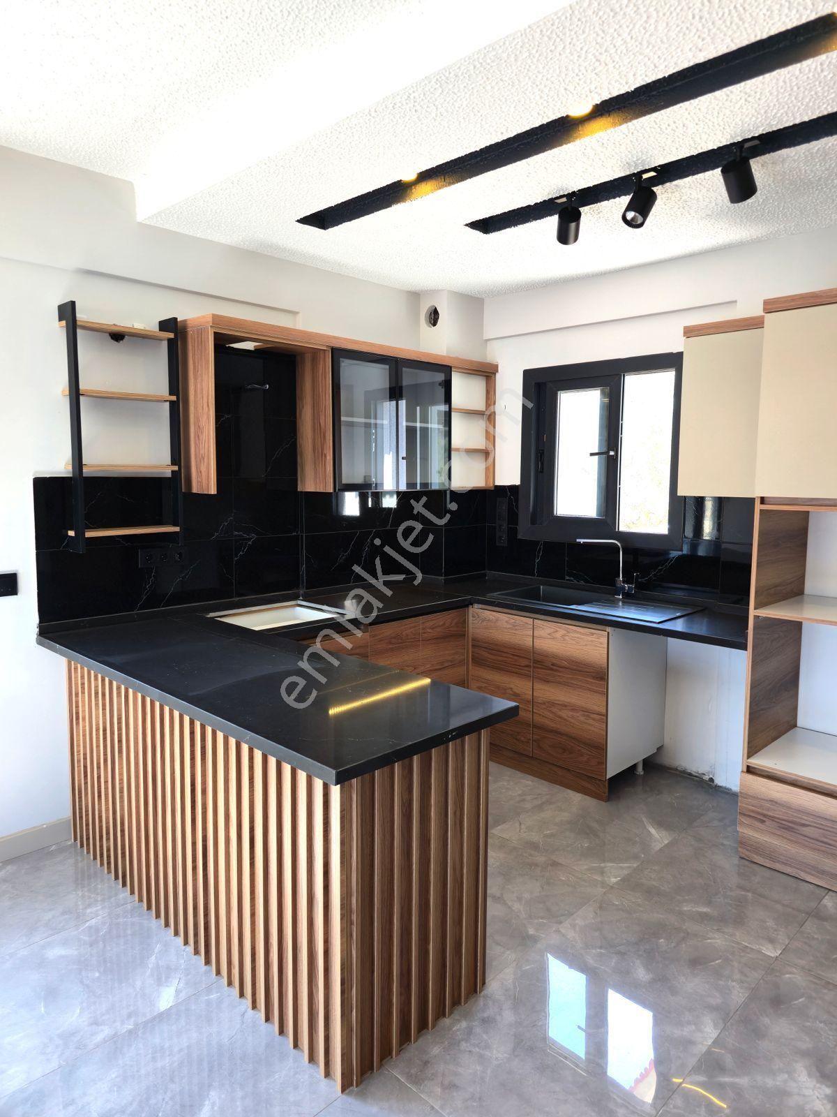 Kuşadası Satılık 3+1 Daire - Görsel 2