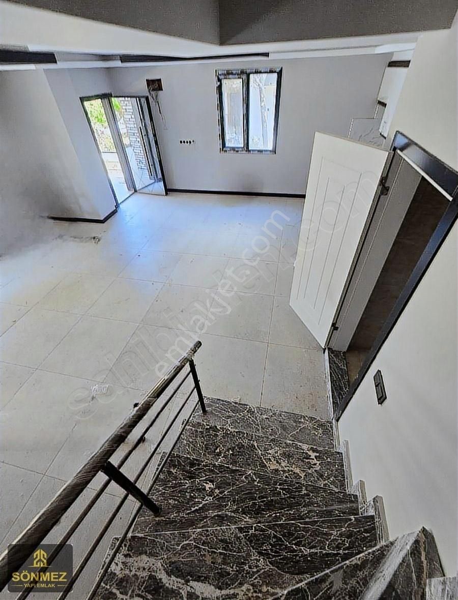 Seferihisar Ürkmez Doğanbeyede Satılık 3+1villa Denize Yürüme Ms - Görsel 11