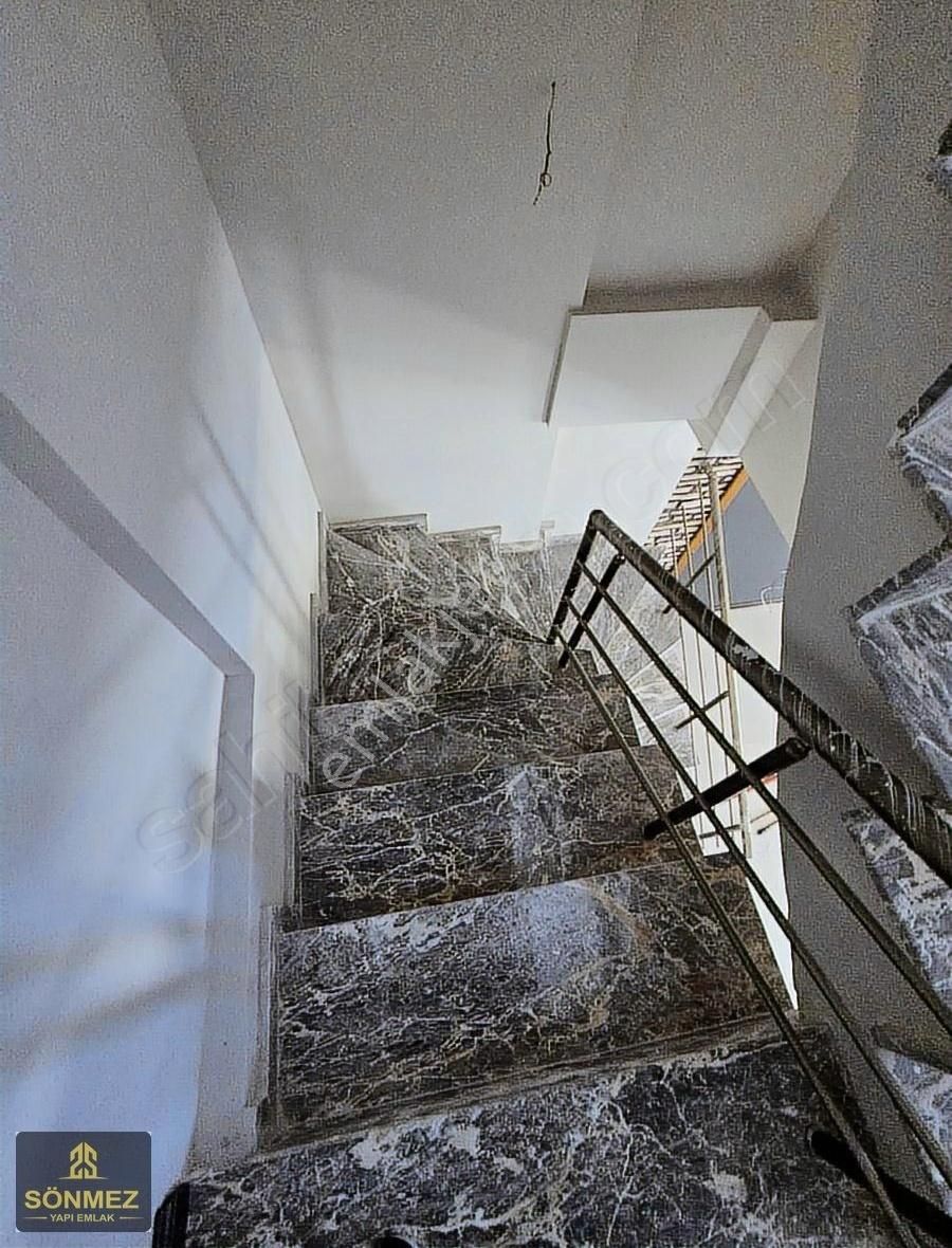 Seferihisar Ürkmez Doğanbeyede Satılık 3+1villa Denize Yürüme Ms - Görsel 4