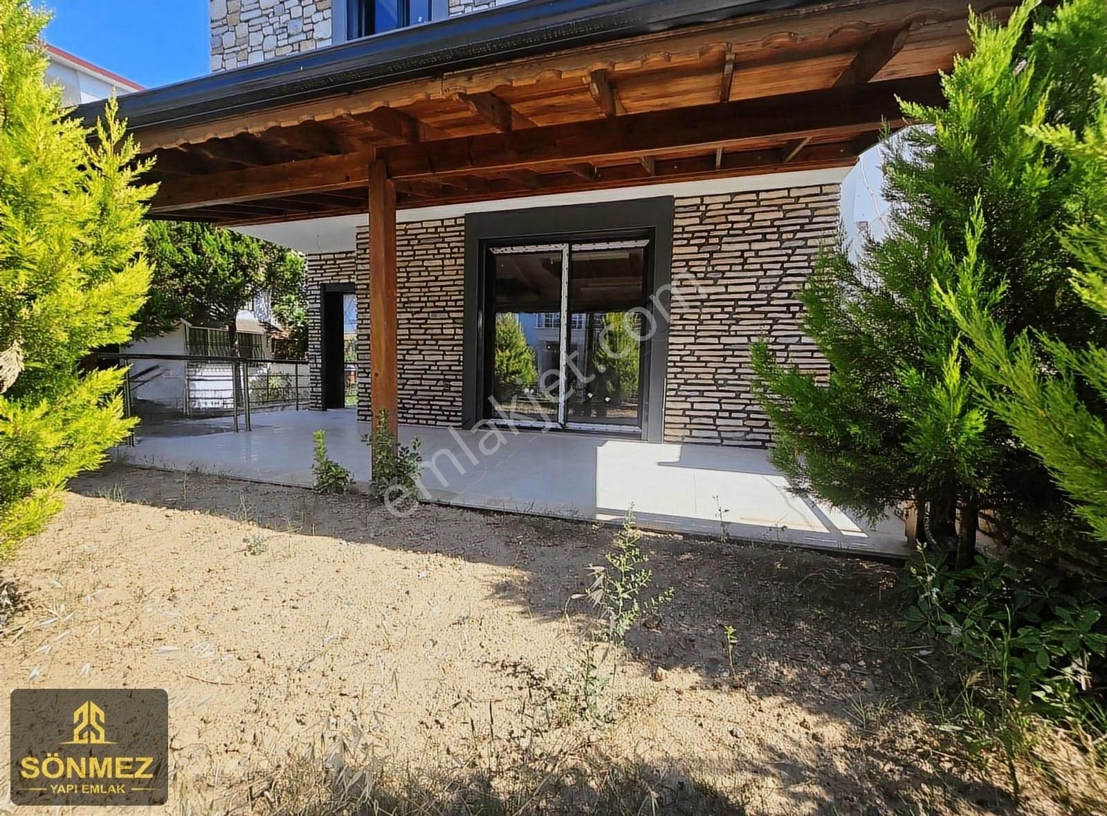 Seferihisar Ürkmez Doğanbeyede Satılık 3+1villa Denize Yürüme Ms - Görsel 13