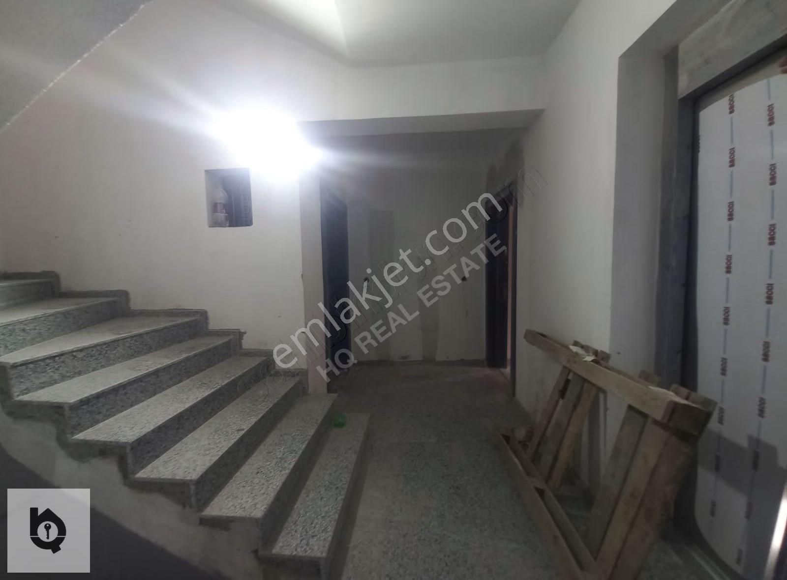 Hq Emlaktan Çalıca'da Satılık 2+1 Sıfır Asansörlü Daire - Görsel 14