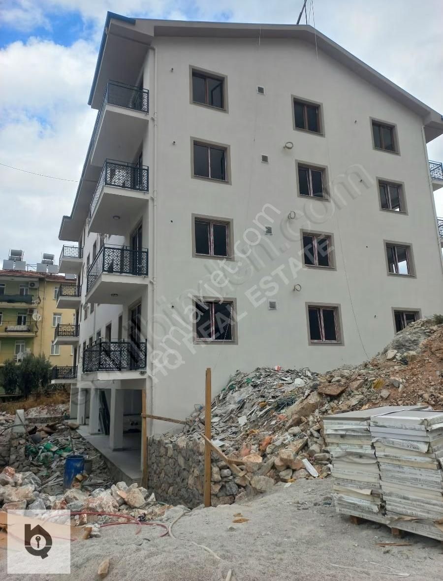 Hq Emlaktan Çalıca'da Deniz Manzaralı Sıfır Lüks Satılık Daire - Görsel 11