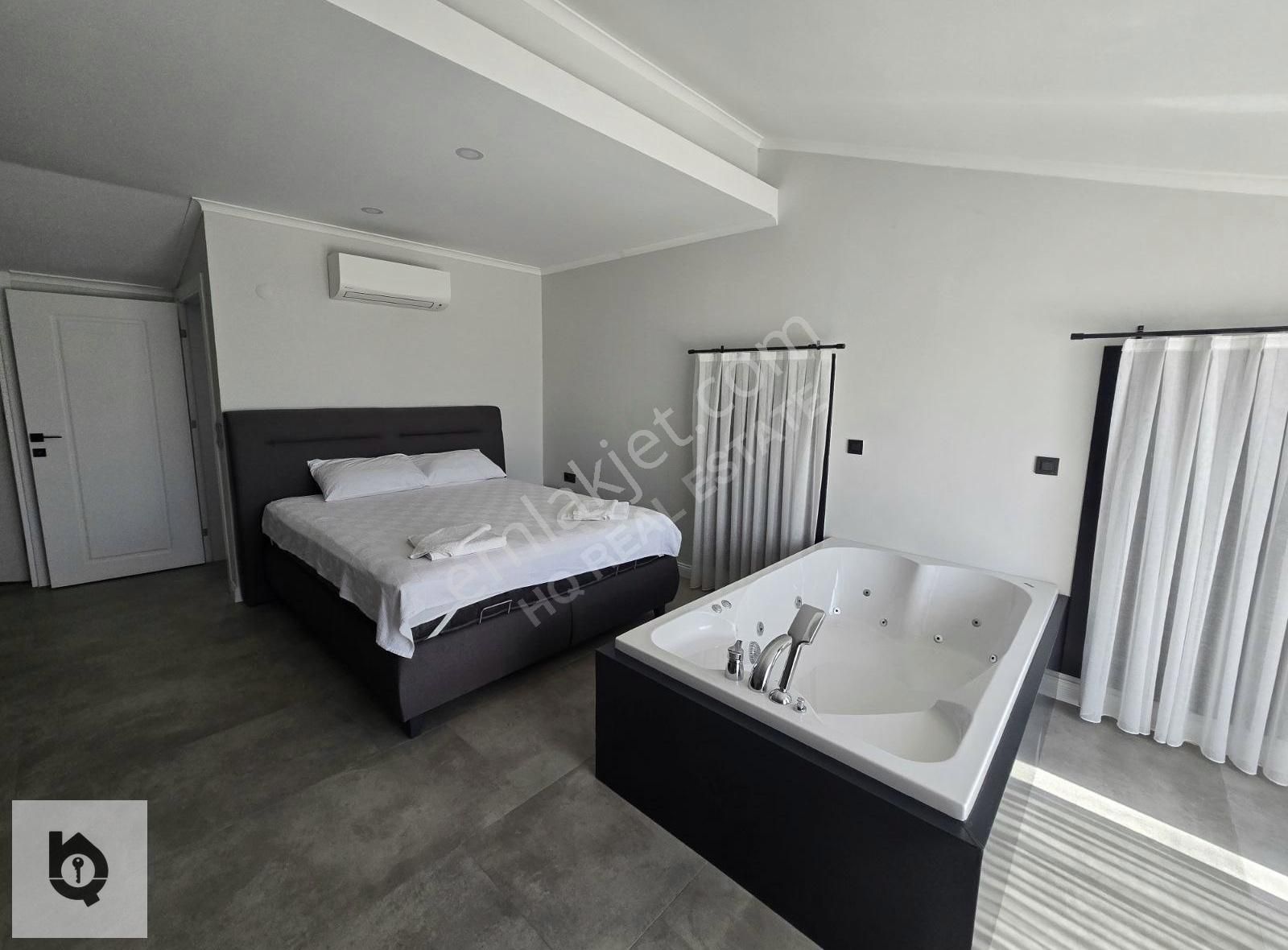 Hq Emlaktan Fethiye Çalış Plajına 350 M Mesafede Satılık Villa - Görsel 16